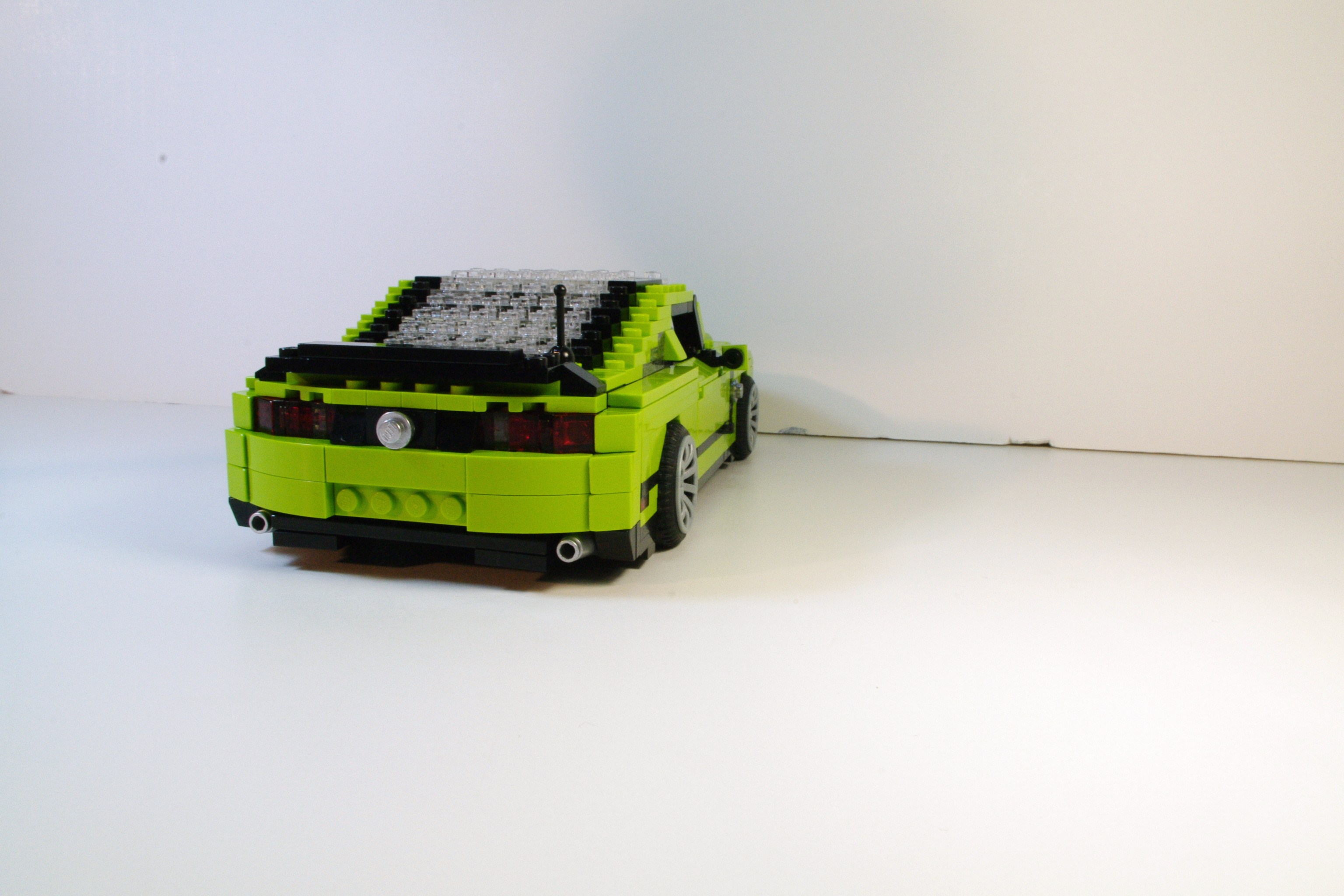 mustang_2011_gt_11.jpg