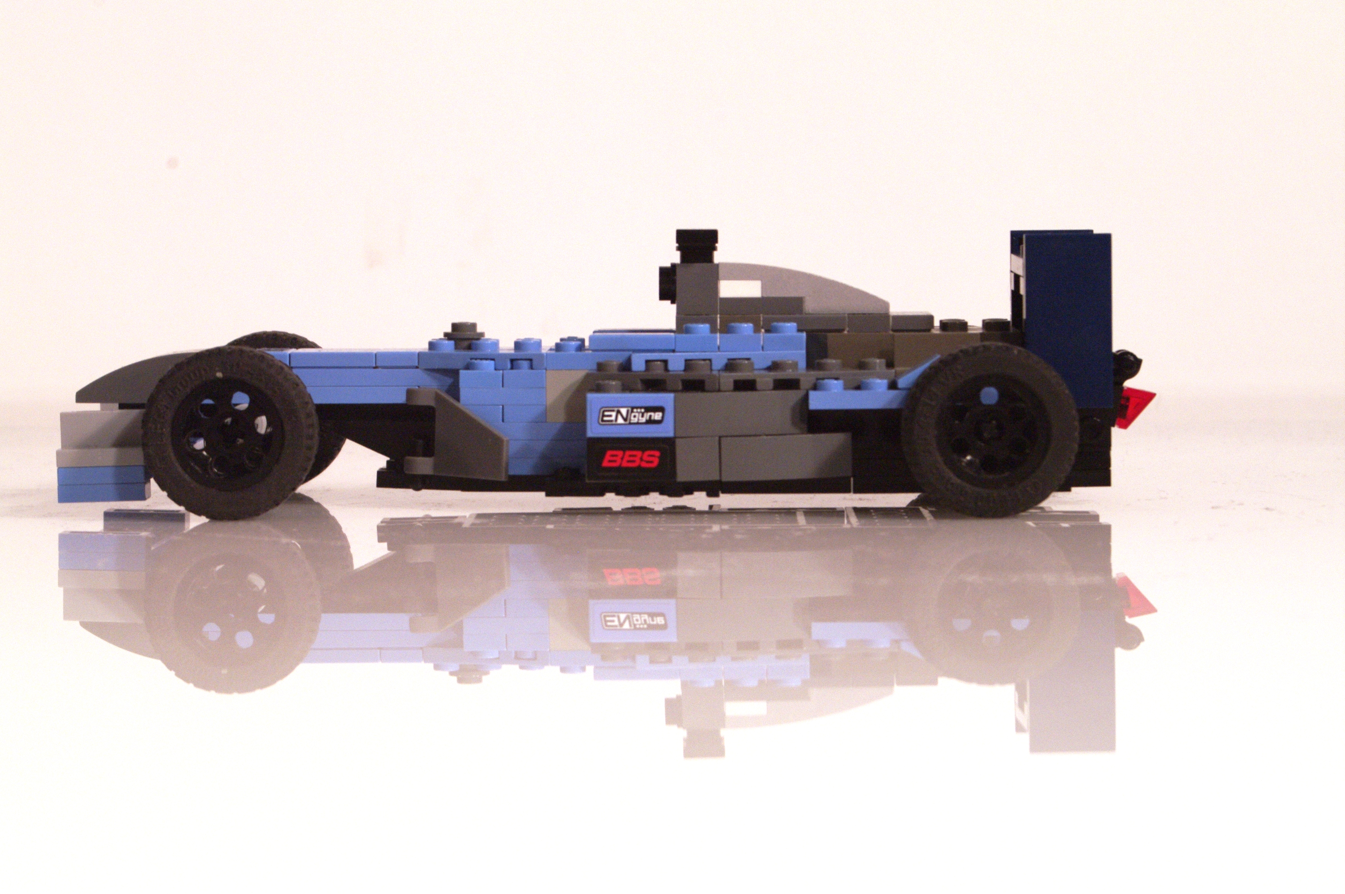 lego_lf1_2010_04.jpg