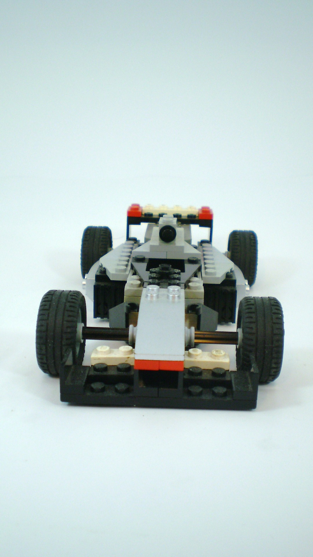 formula1_mclaren_08.jpg