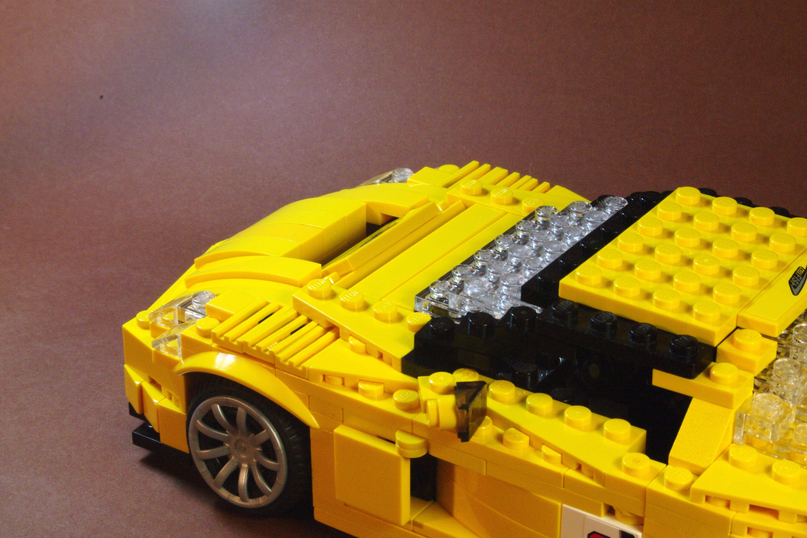 chevrolet_corvette_c6r_racer_06.jpg