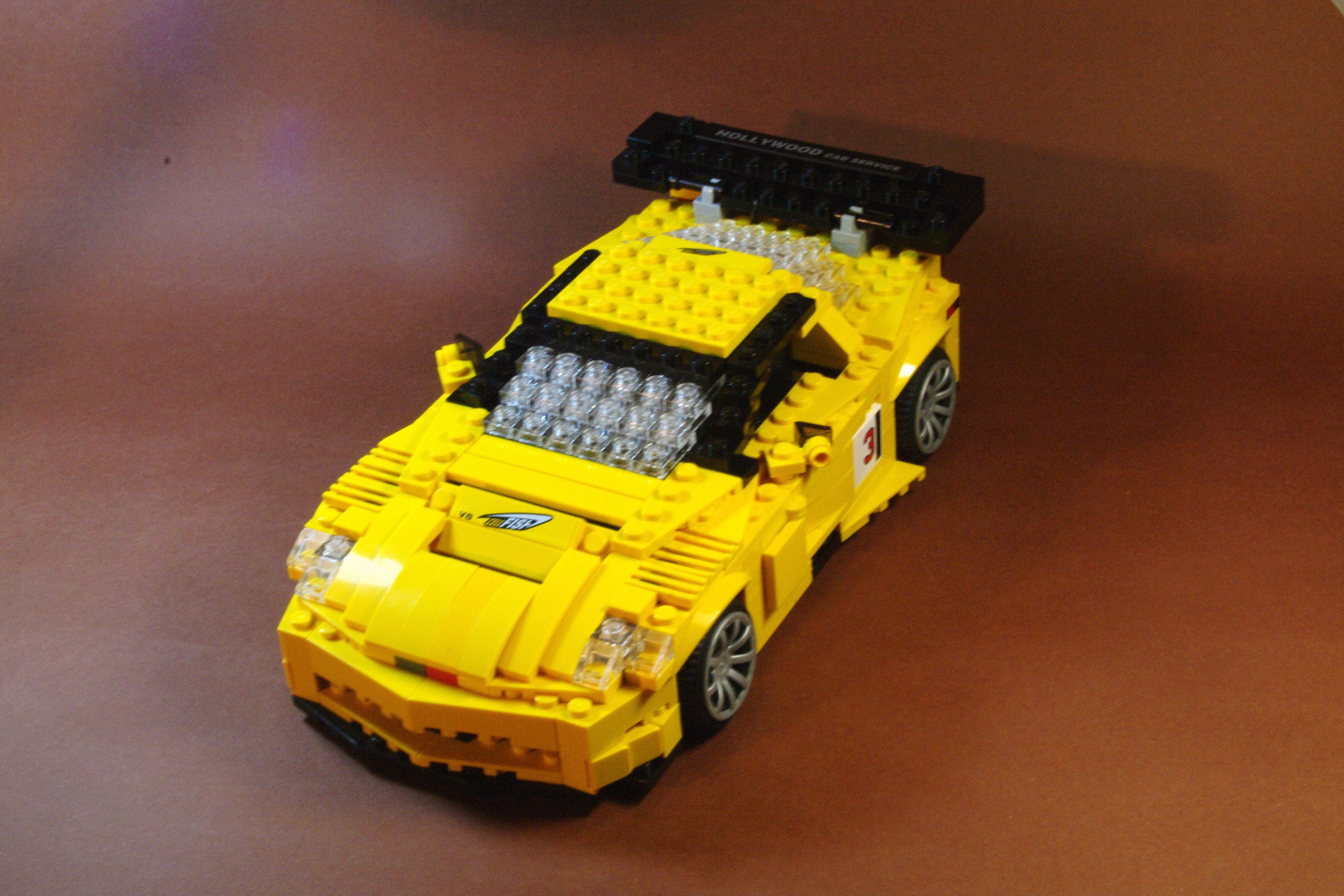 chevrolet_corvette_c6r_racer_16.jpg