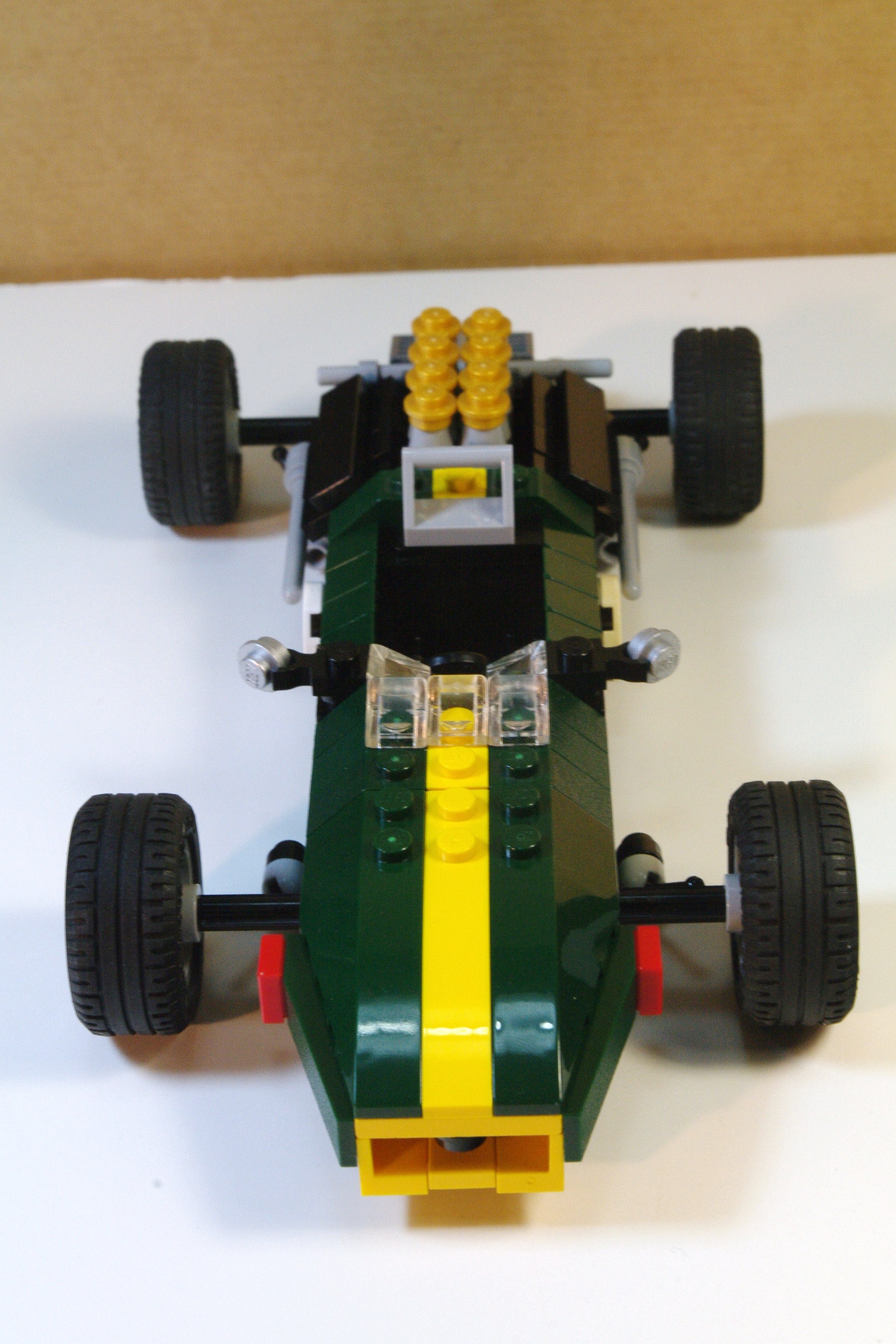 lotus_49a_formula_1_racer_09.jpg