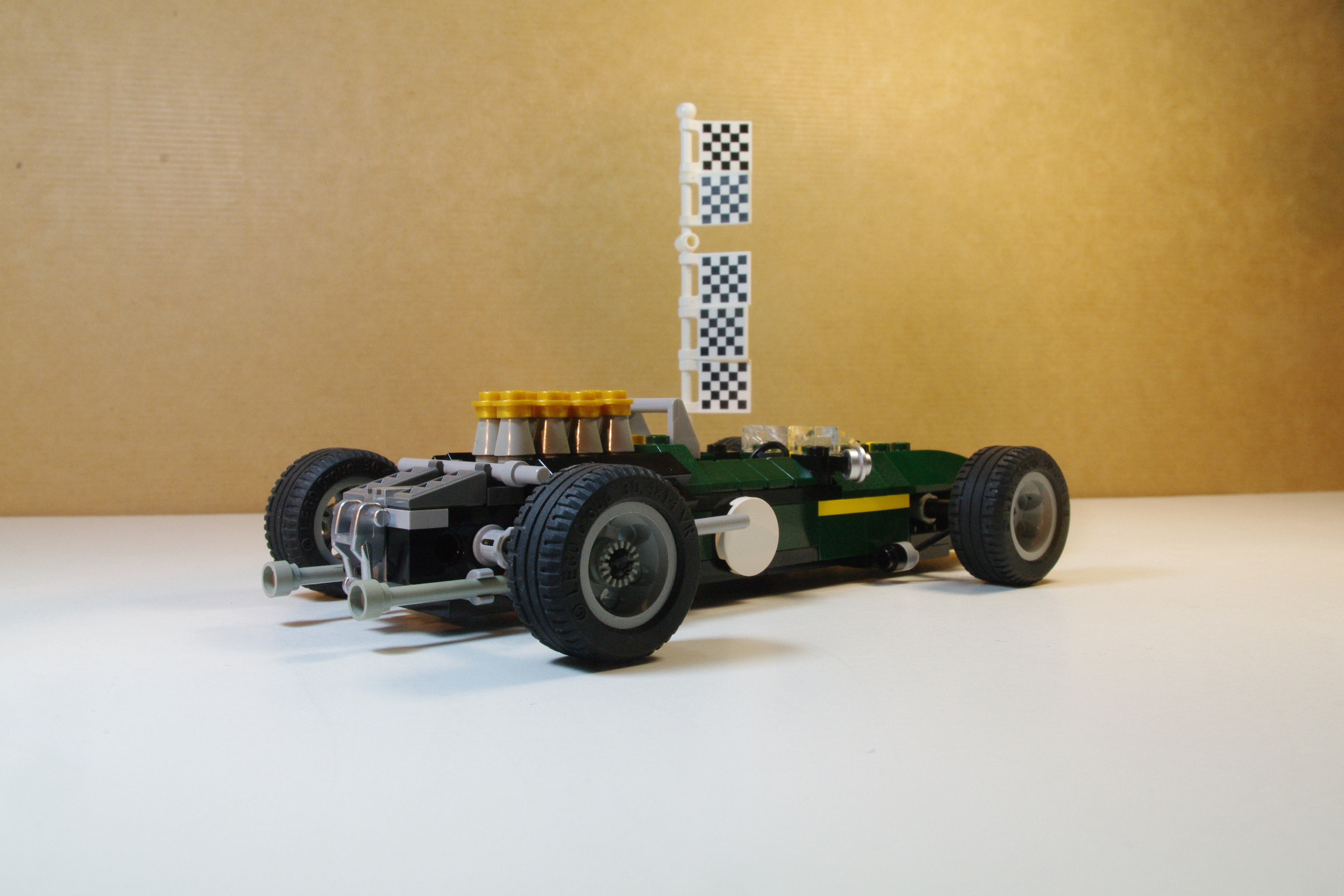 lotus_49a_formula_1_racer_20.jpg