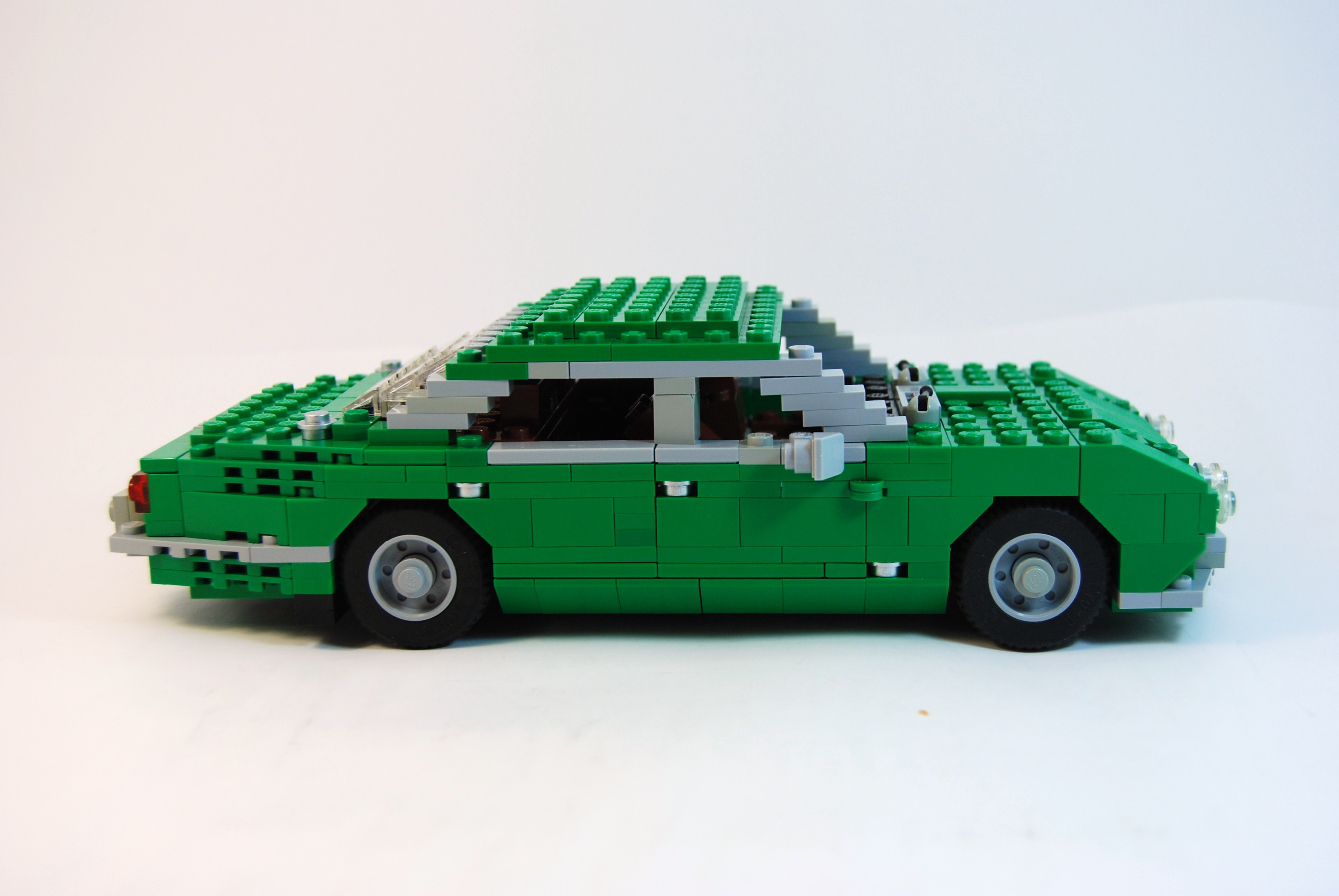 jaguar_xj_series_1_24.jpg