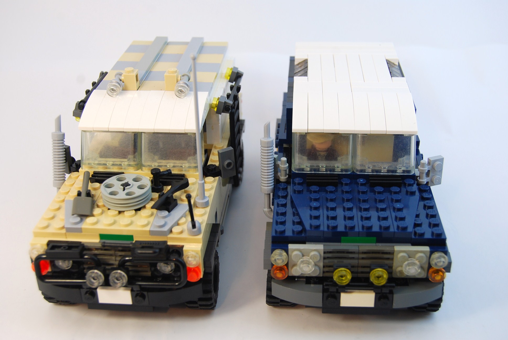 landrover_defender_group_02.jpg