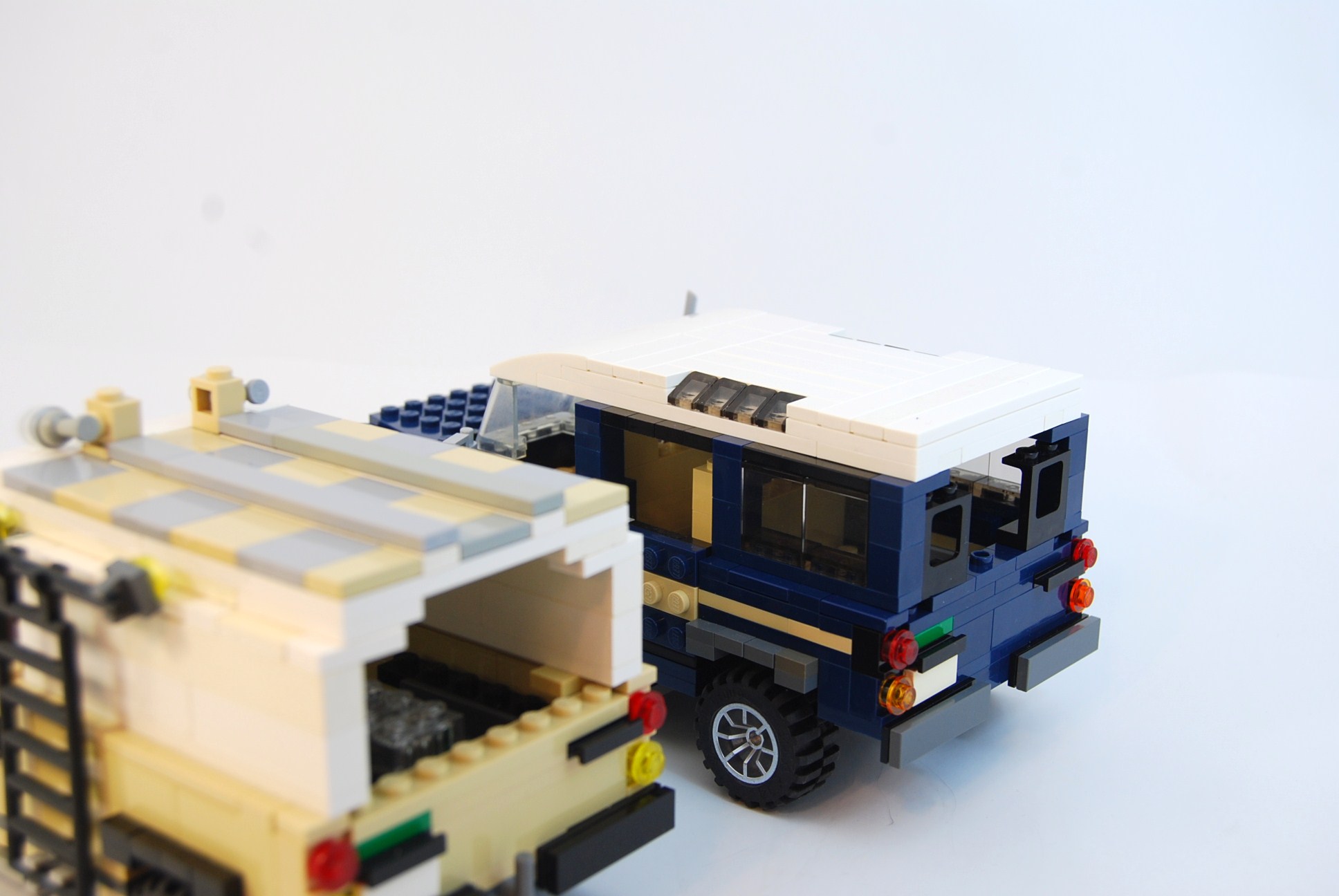 landrover_defender_group_05.jpg