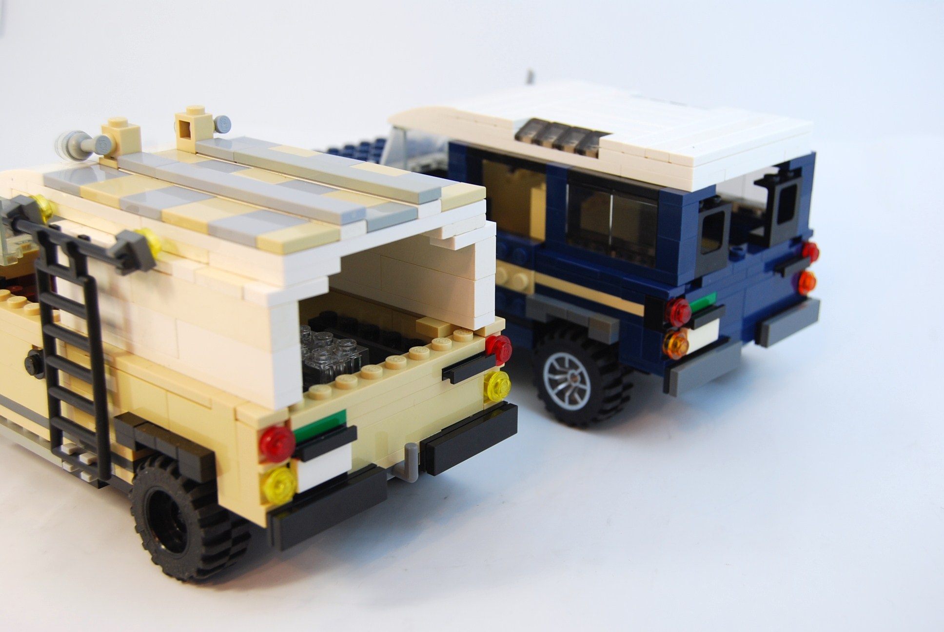 landrover_defender_group_06.jpg