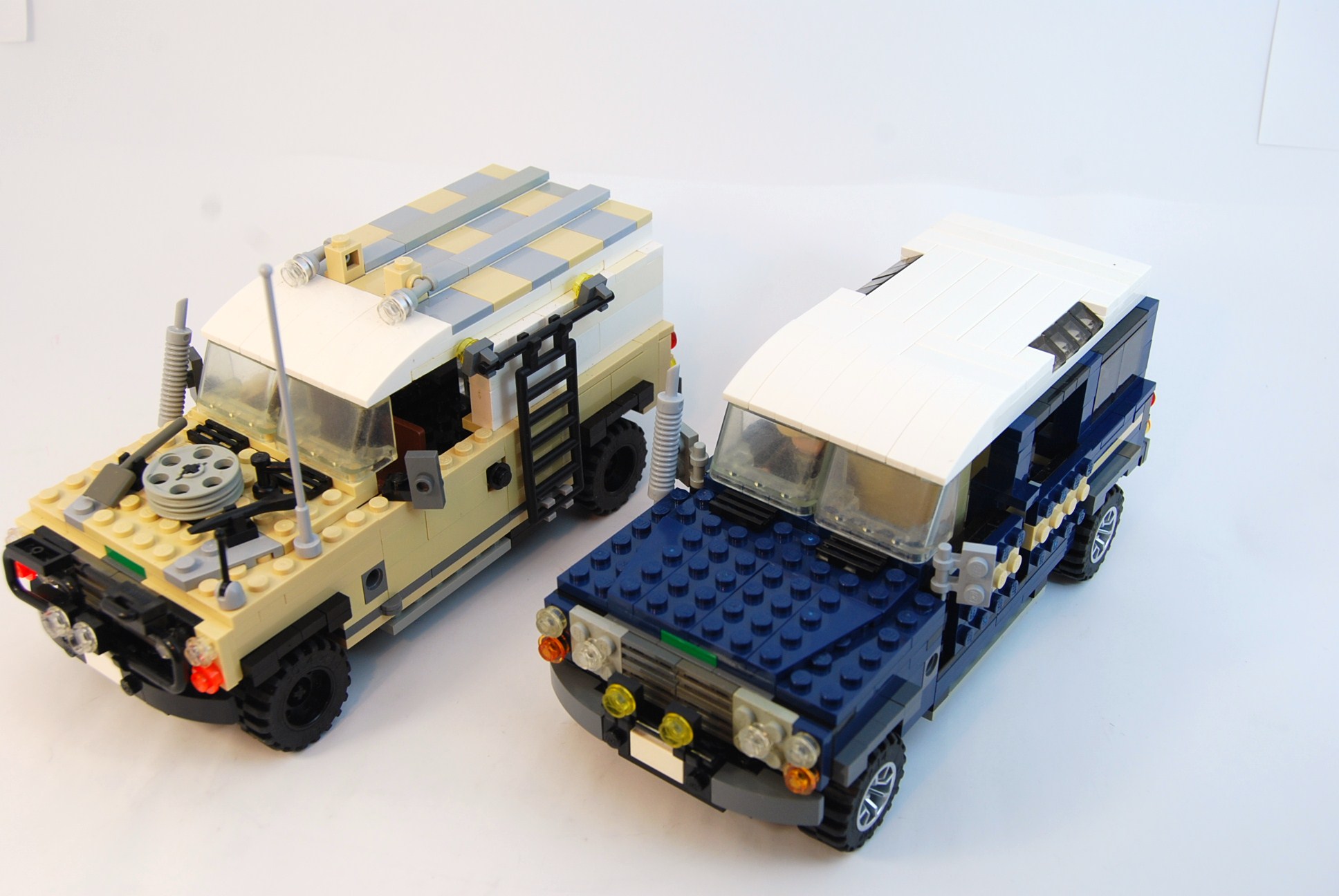 landrover_defender_group_08.jpg