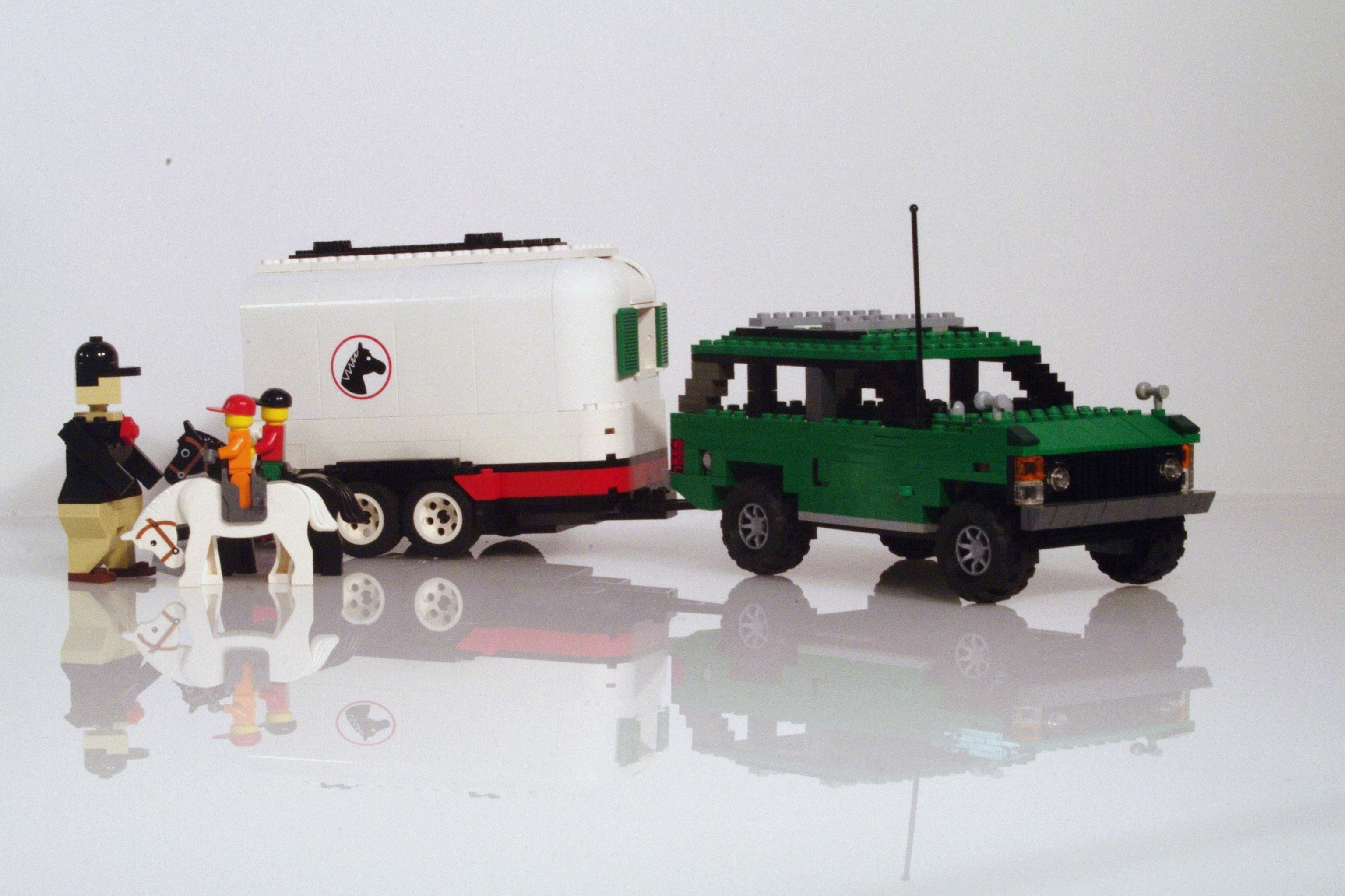 range_rover_equestrian_02.jpg