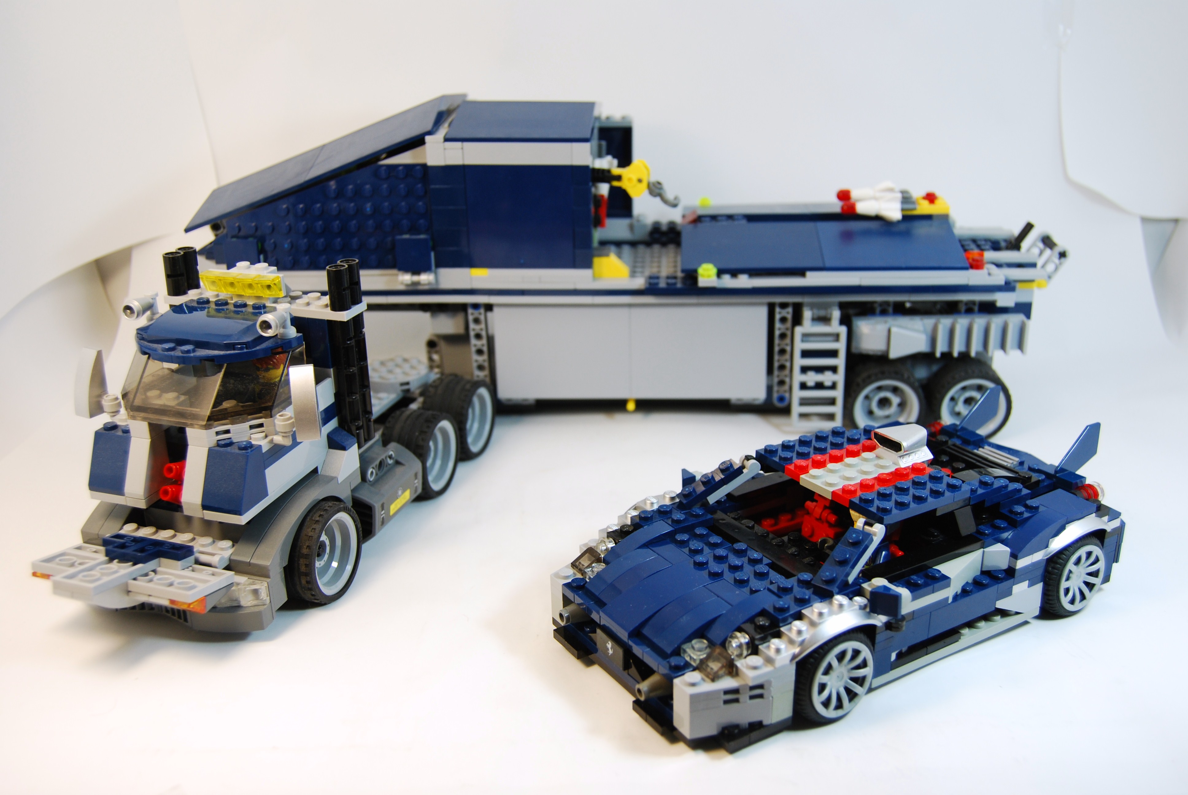 agents_truck_and_car_08.jpg