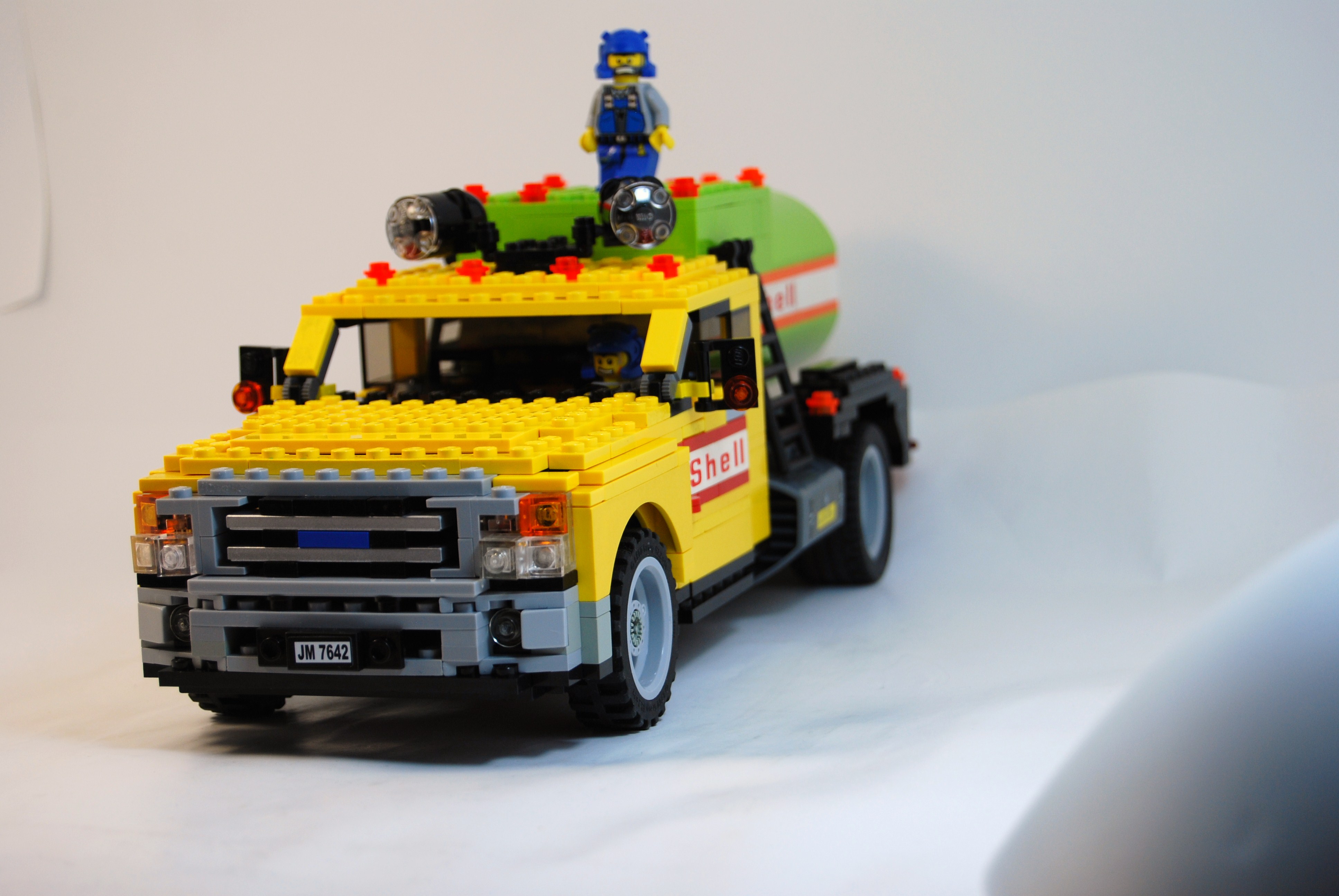 ford_f-350_hd_powerminers_tanker_07.jpg
