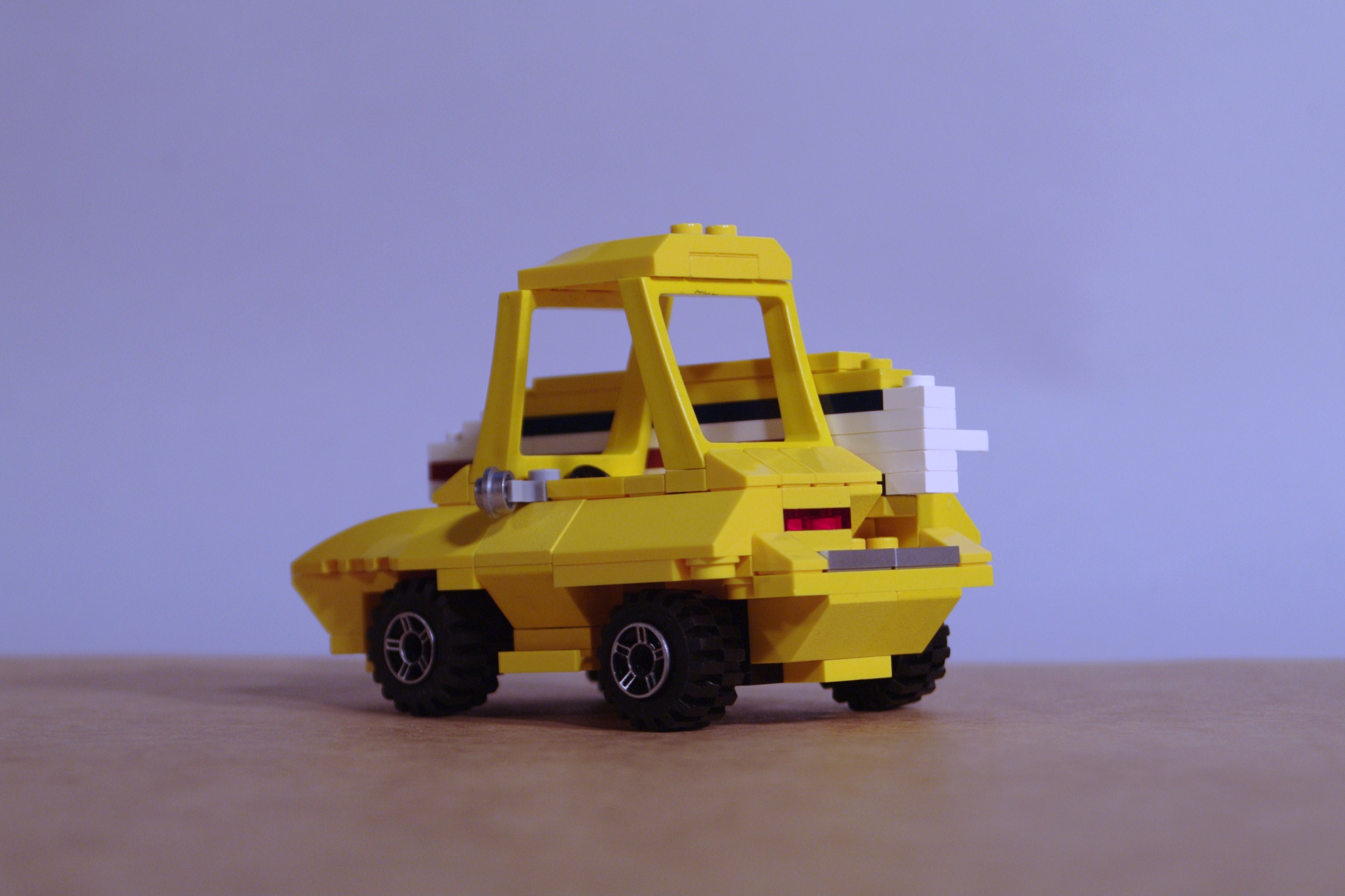 ed_roth_surfite_03.jpg