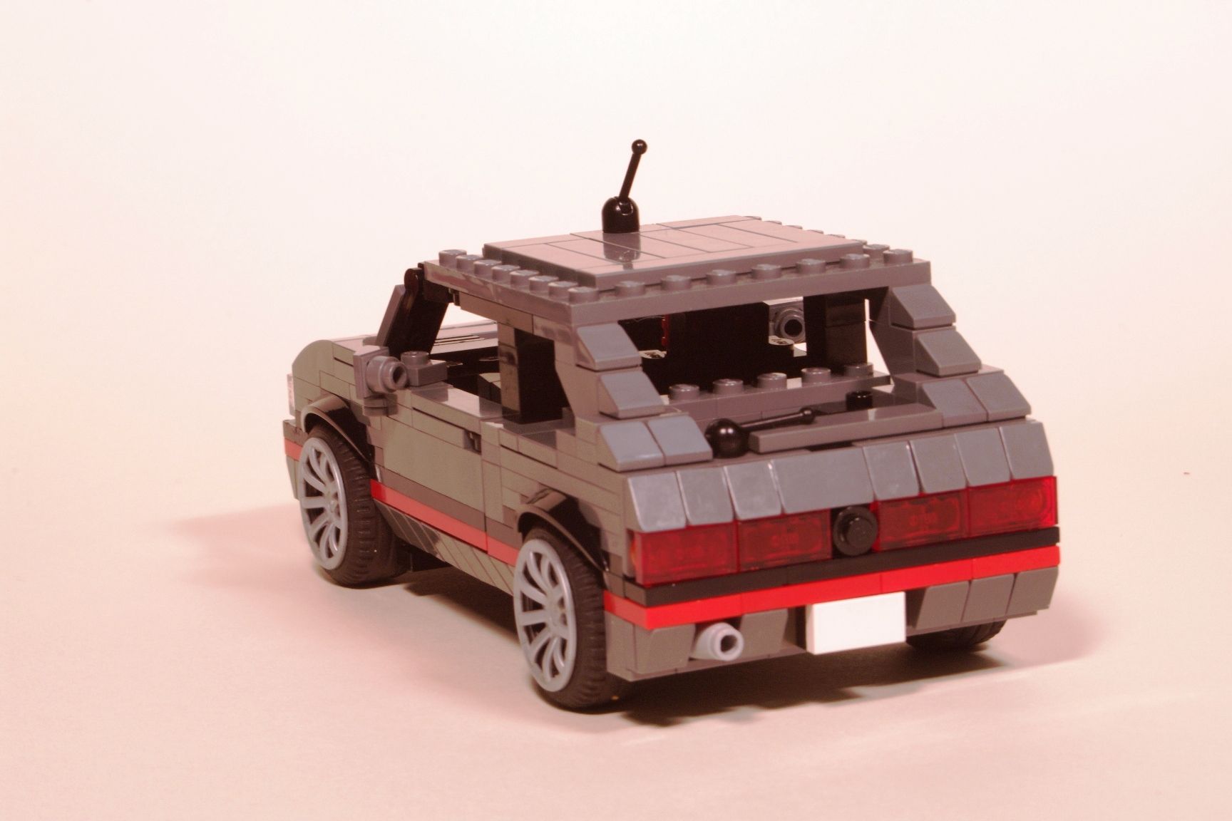 peugeot_205_gti_12.jpg