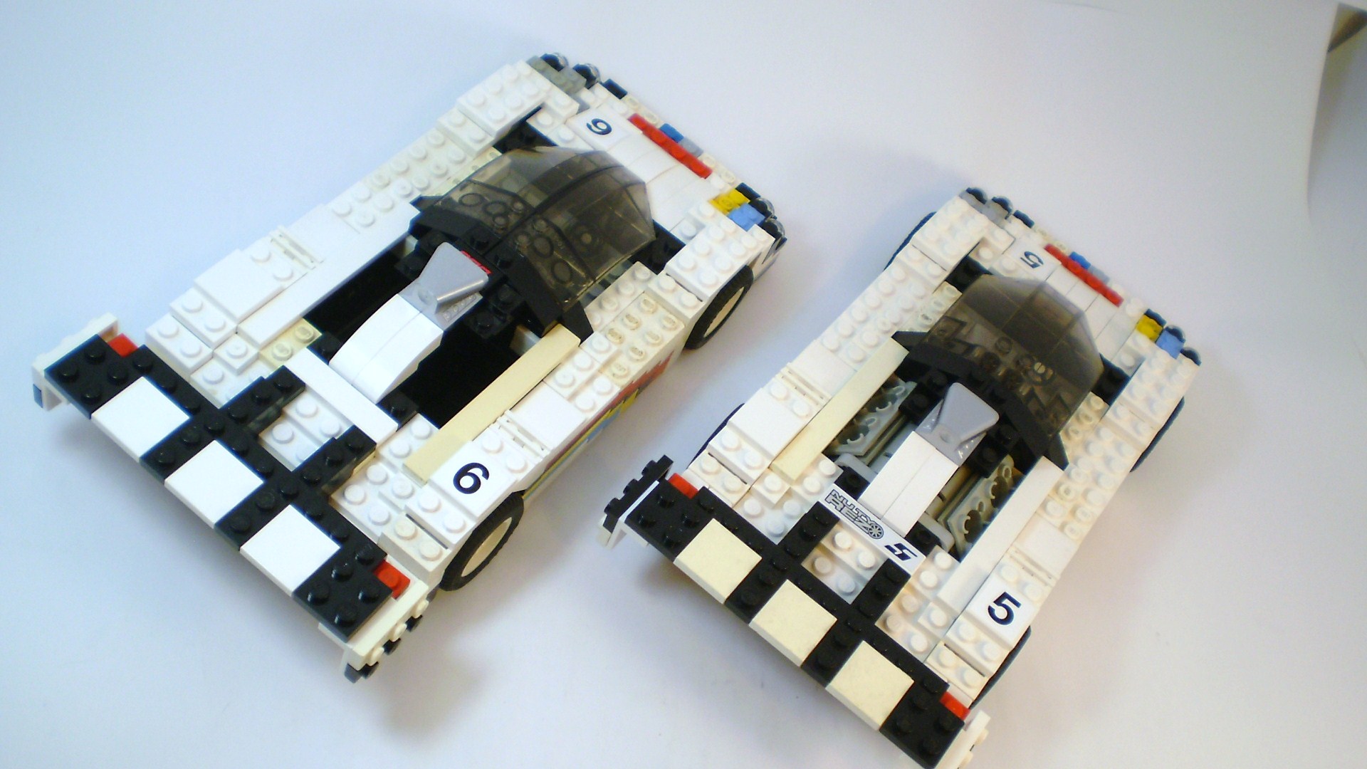 peugeot_905_group_shot_10.jpg