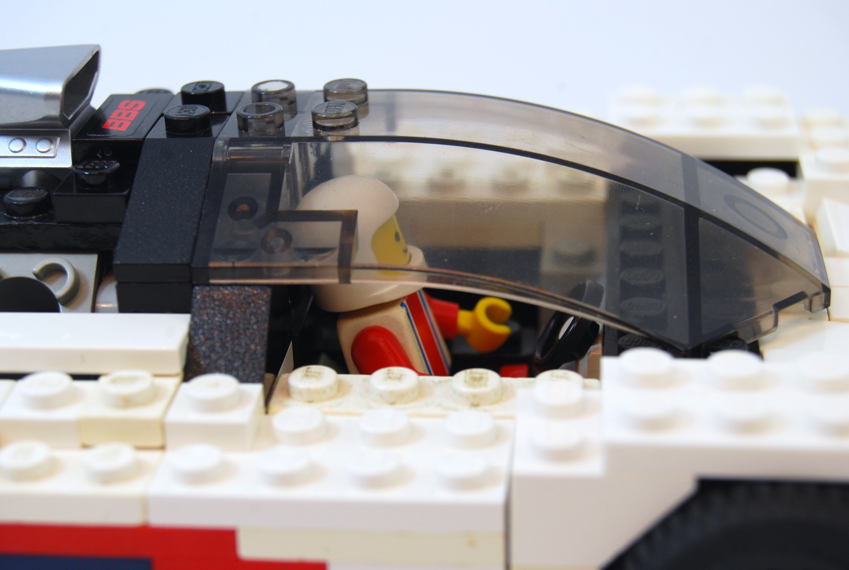 peugeot_905_racer_35.jpg