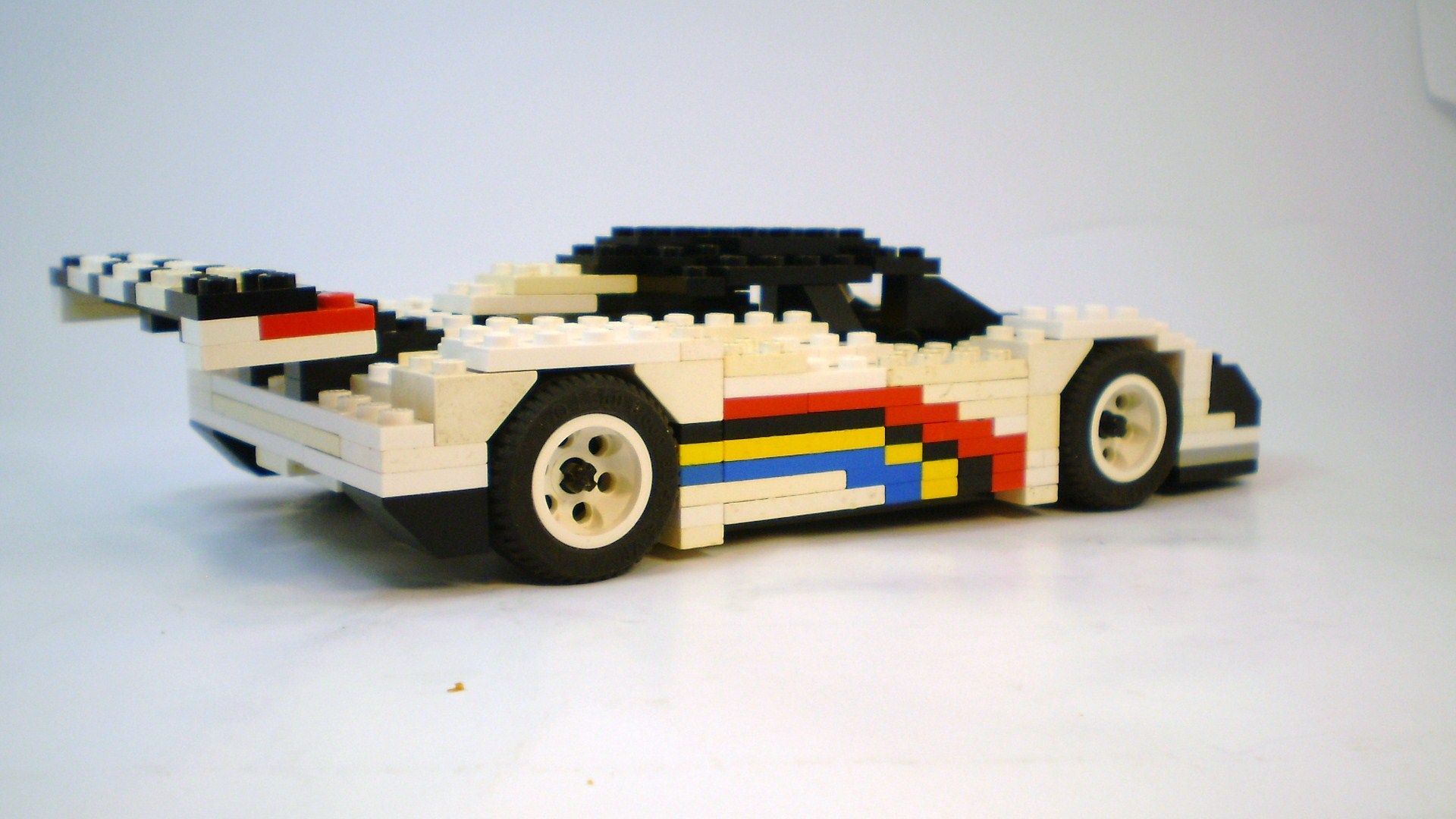 peugeot_905_old_04.jpg