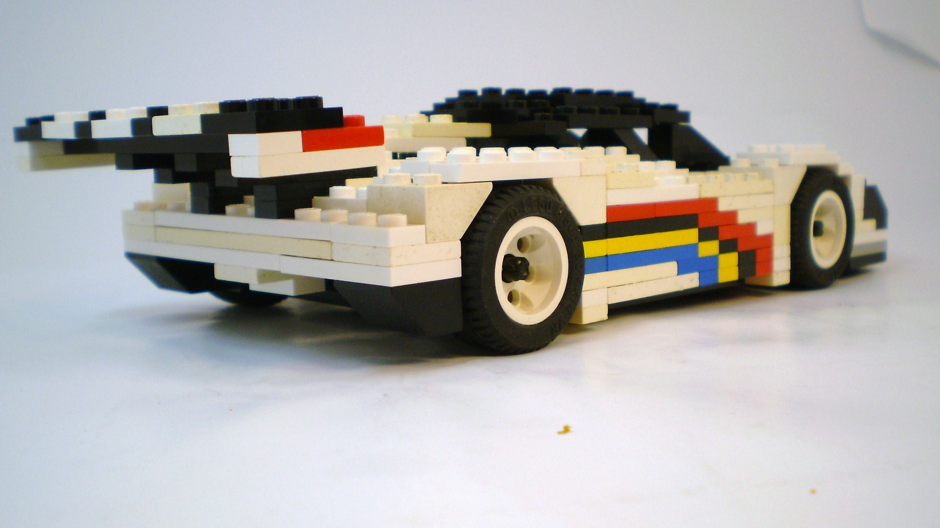 peugeot_905_old_15.jpg