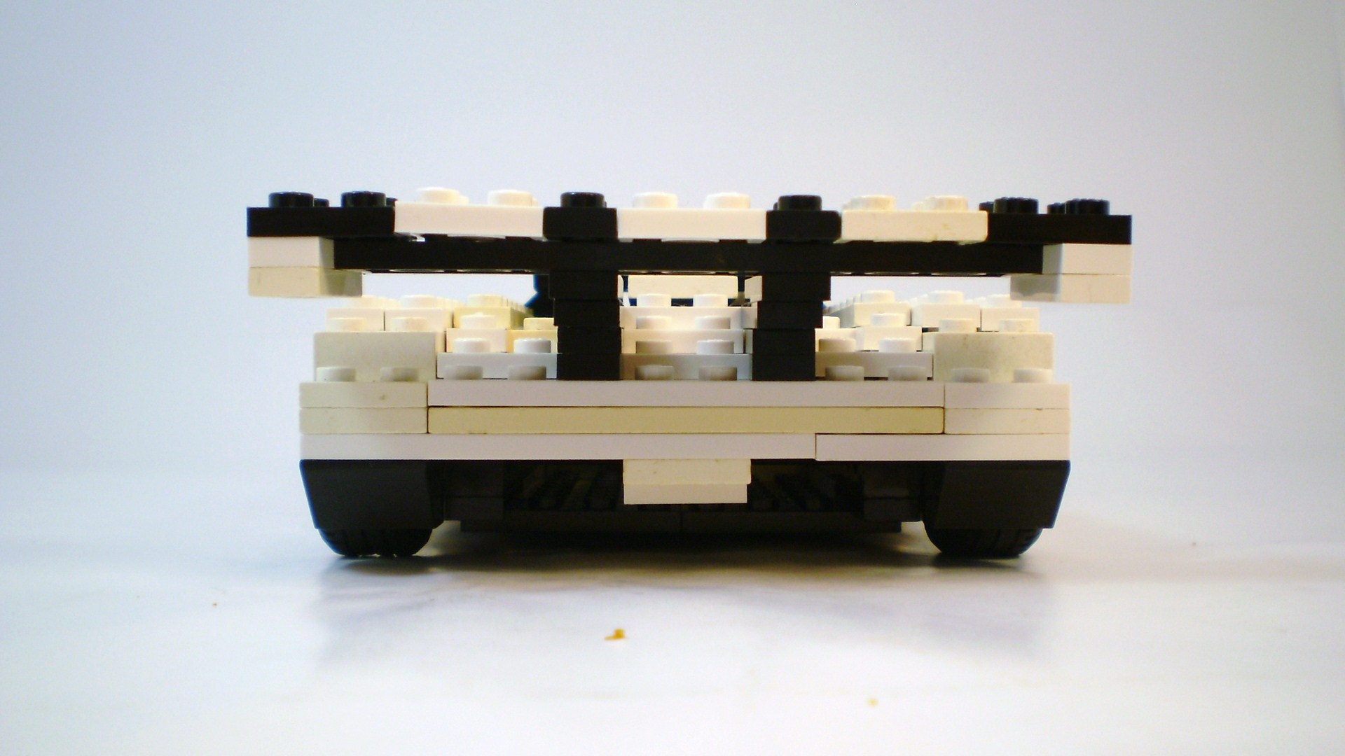 peugeot_905_old_21.jpg
