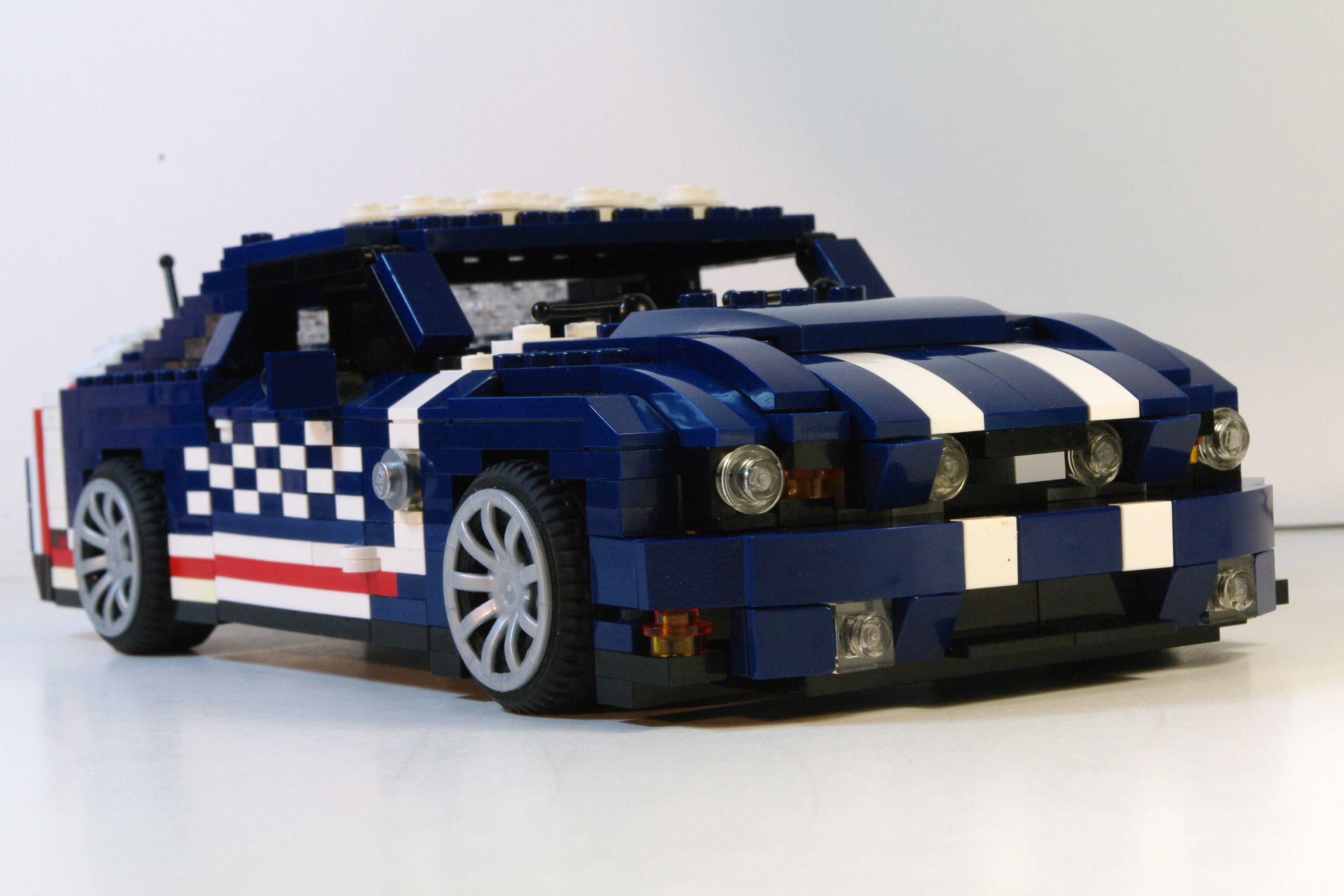 00z_ford_mustang_2011_4th_of_july.jpg