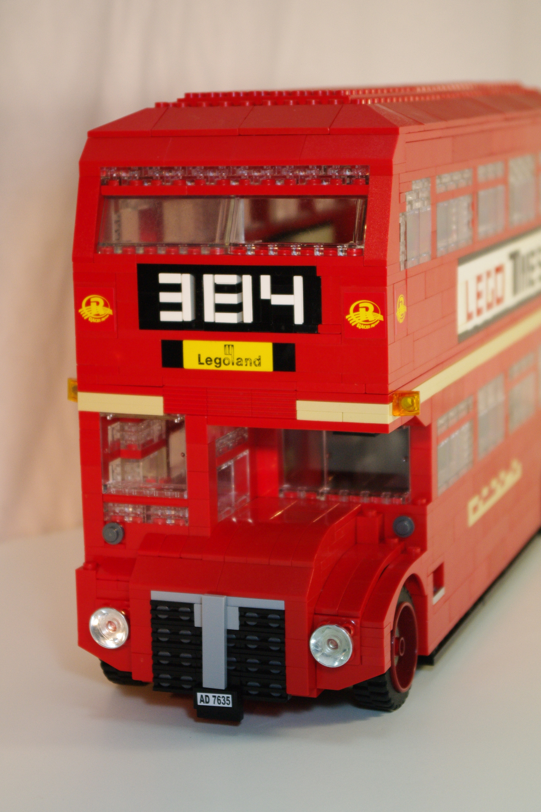 routemaster_rm_london_bus_13.jpg