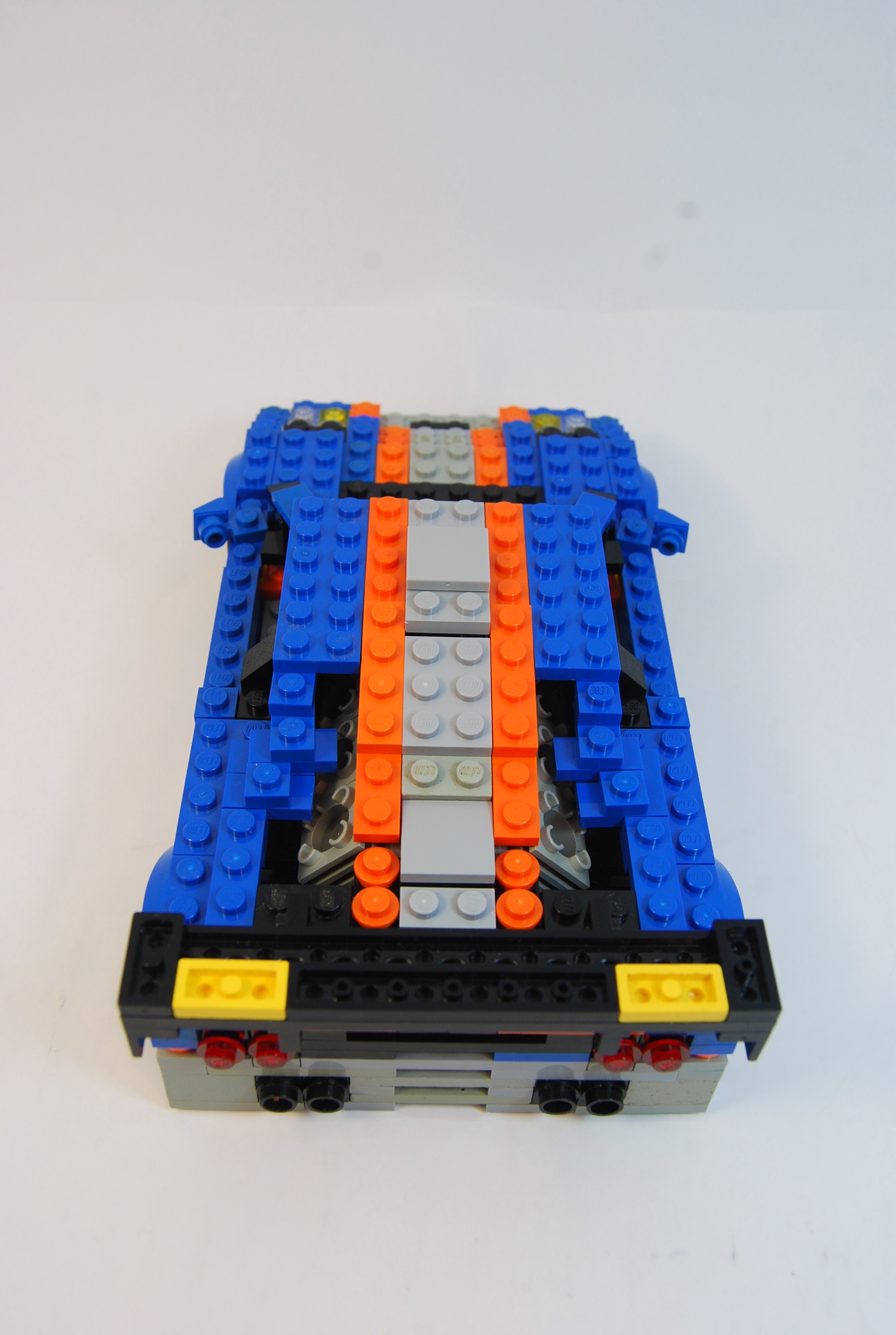 mclaren_f1_gtr_29.jpg