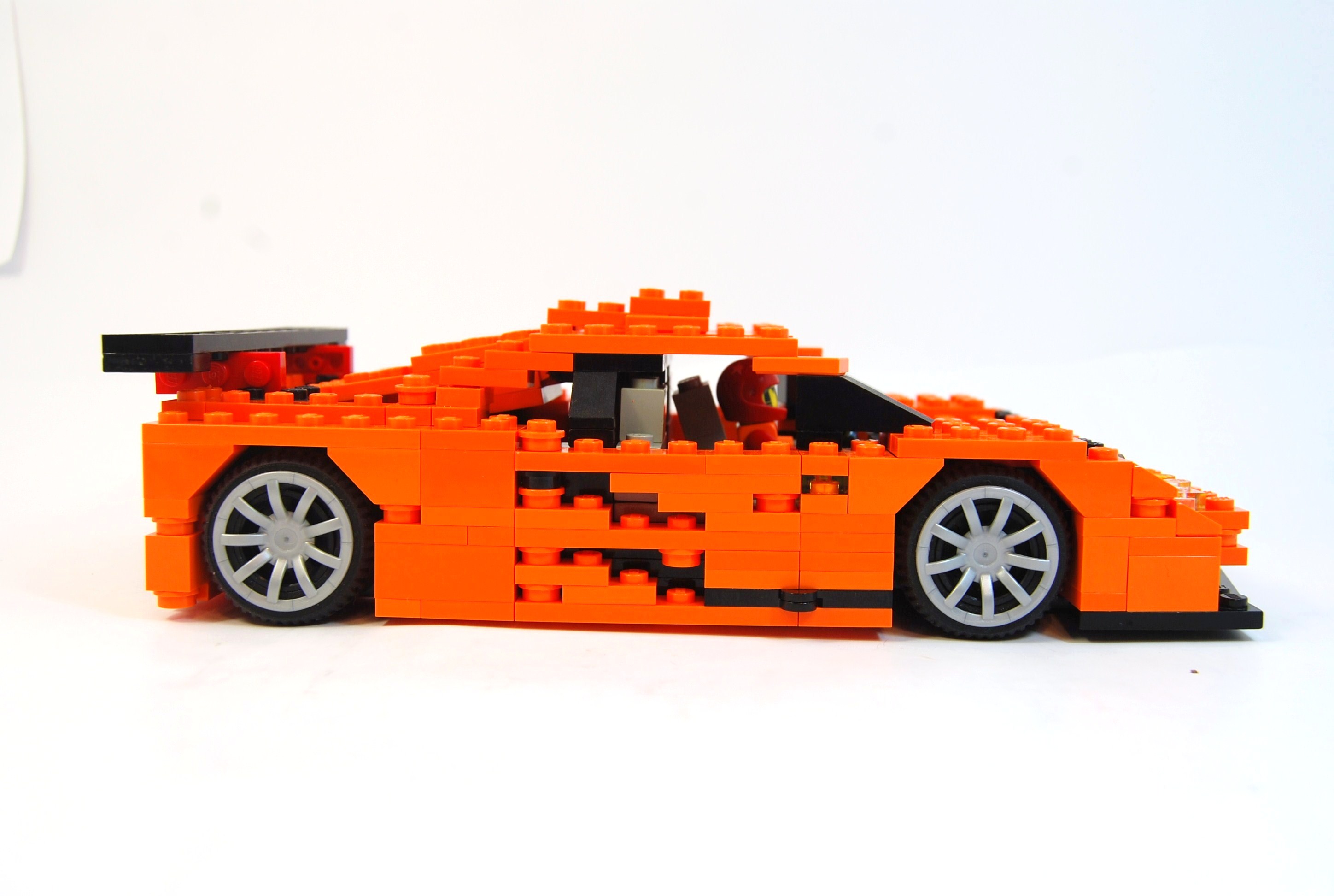 mclaren_f1_lm_road_02.jpg