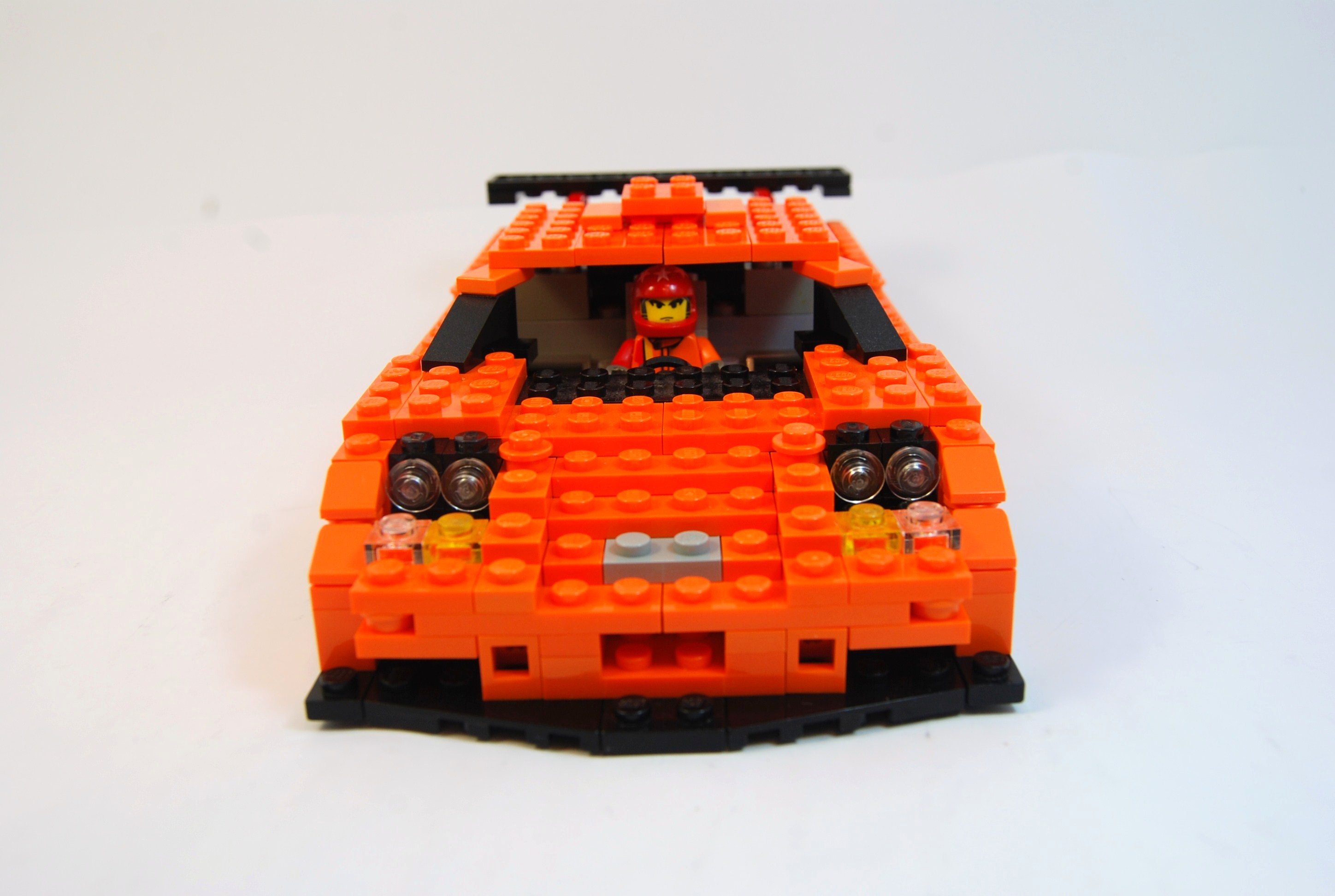 mclaren_f1_lm_road_11.jpg