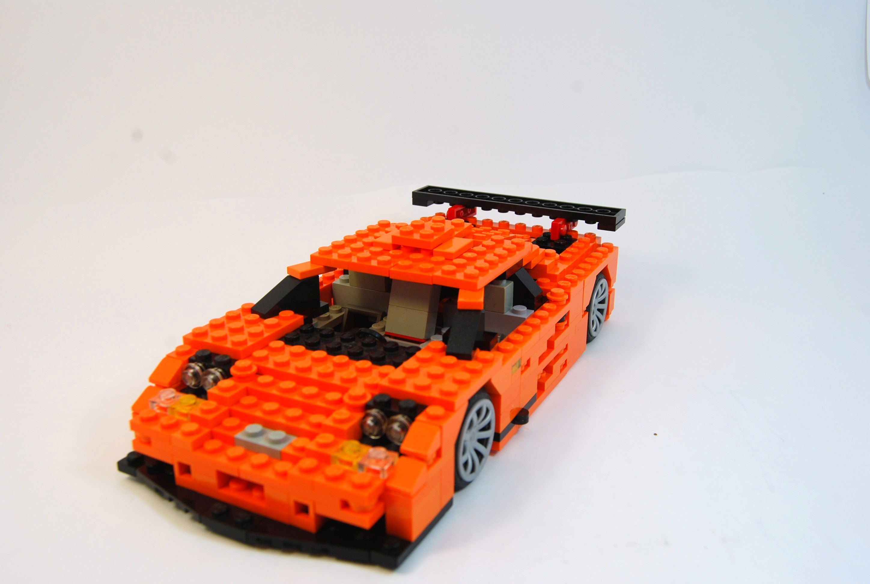 mclaren_f1_lm_road_16.jpg