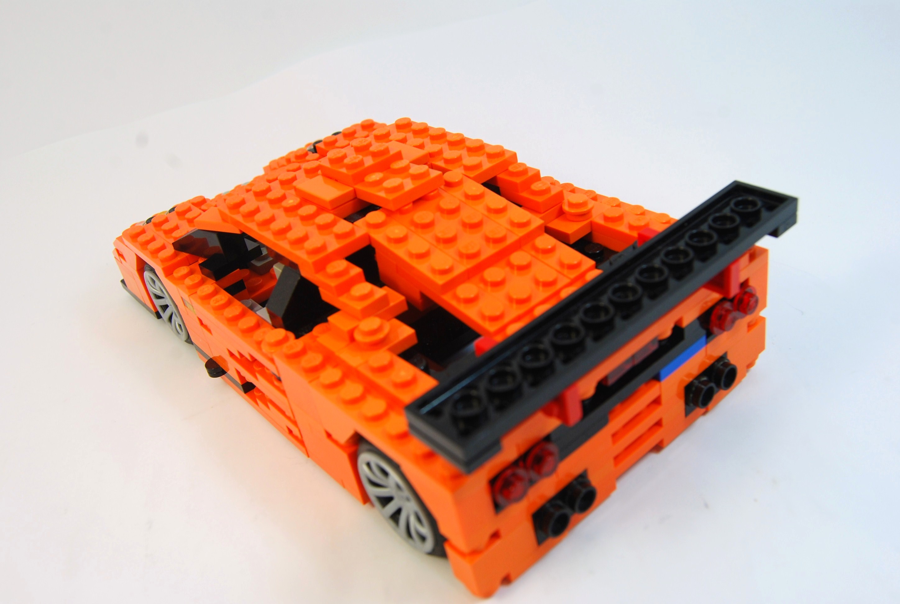 mclaren_f1_lm_road_21.jpg
