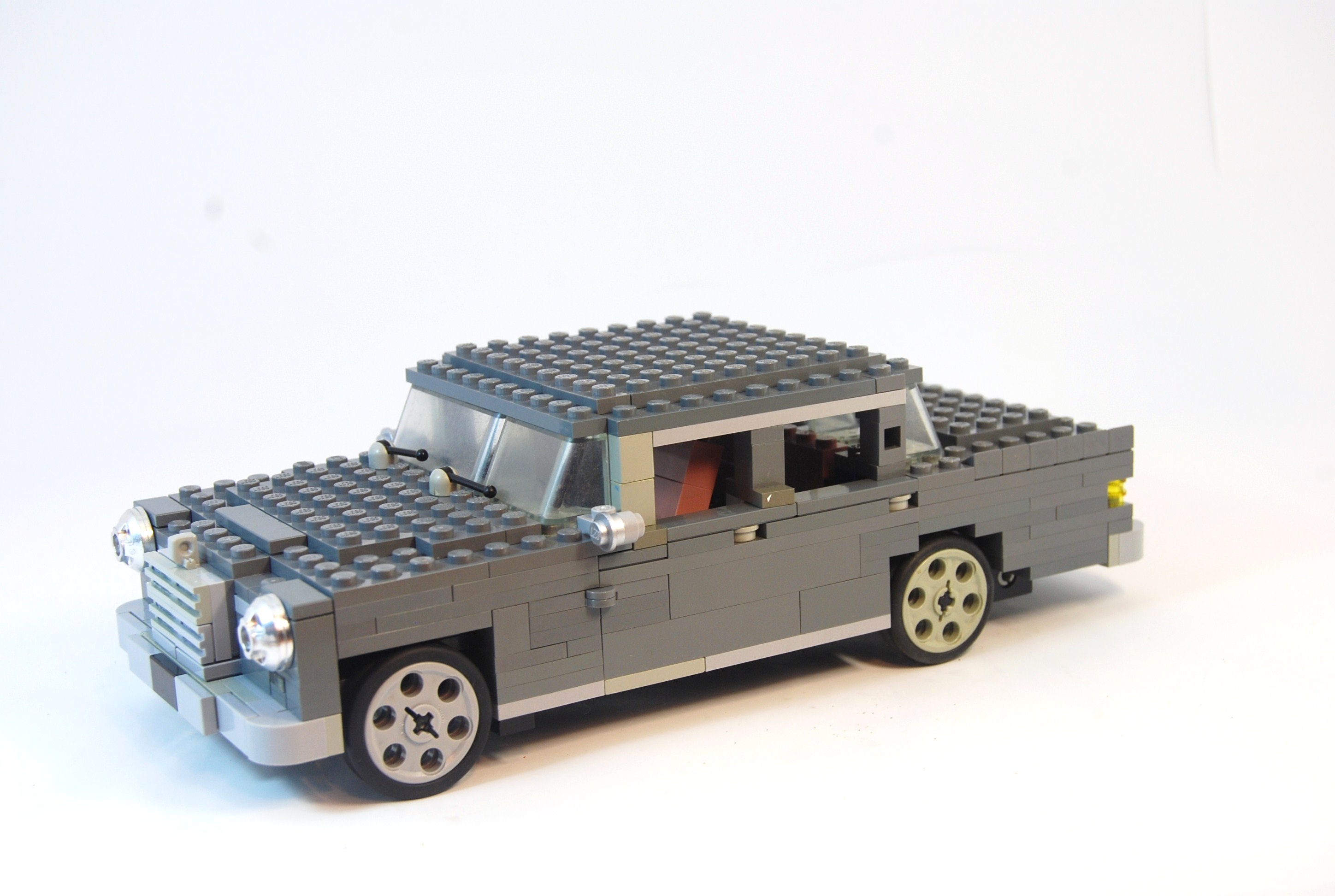 1961_mercedes-benz_w110_180b_saloon.jpg