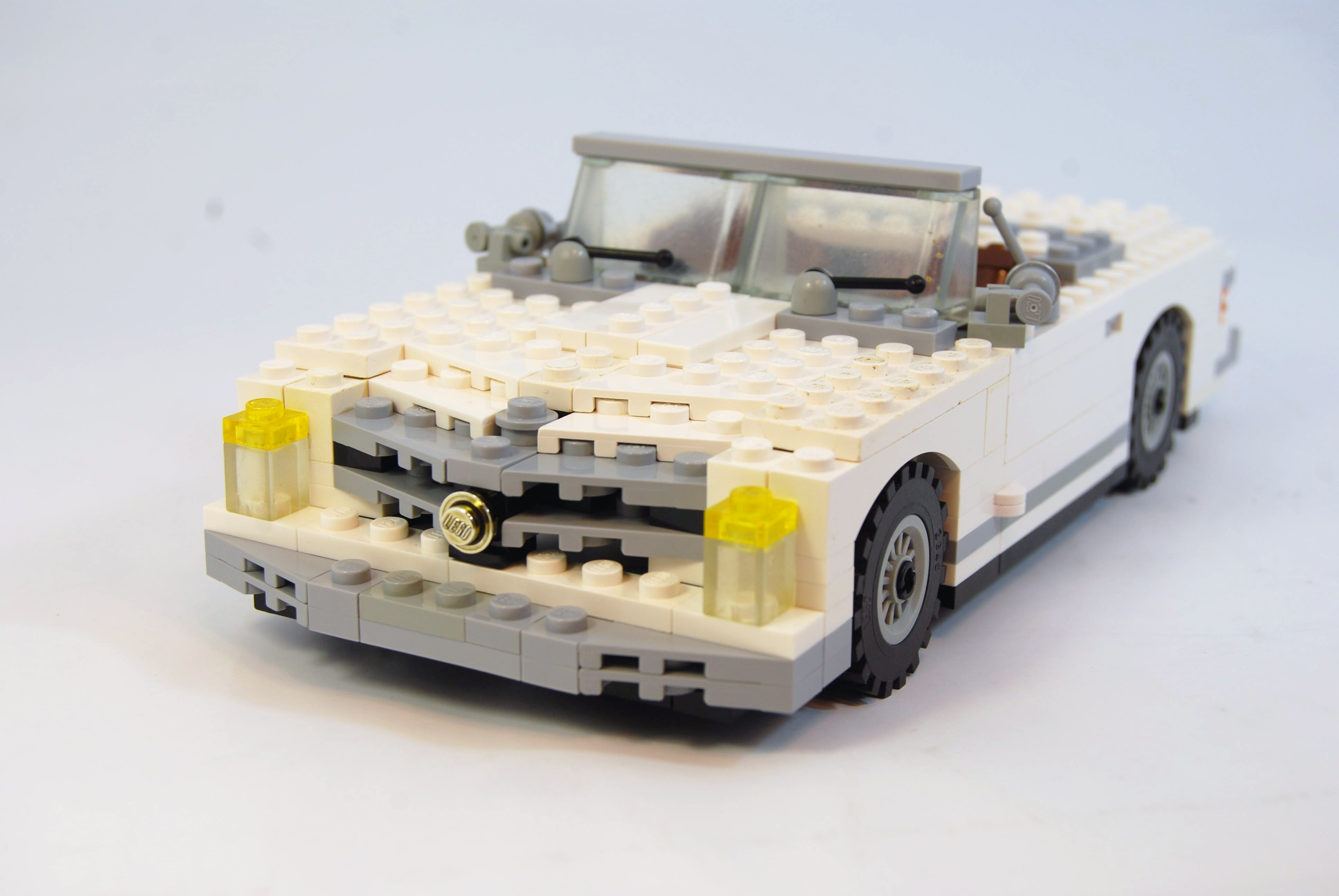 1963_mercedes-benz_w113_pagoda-roof_sl.jpg