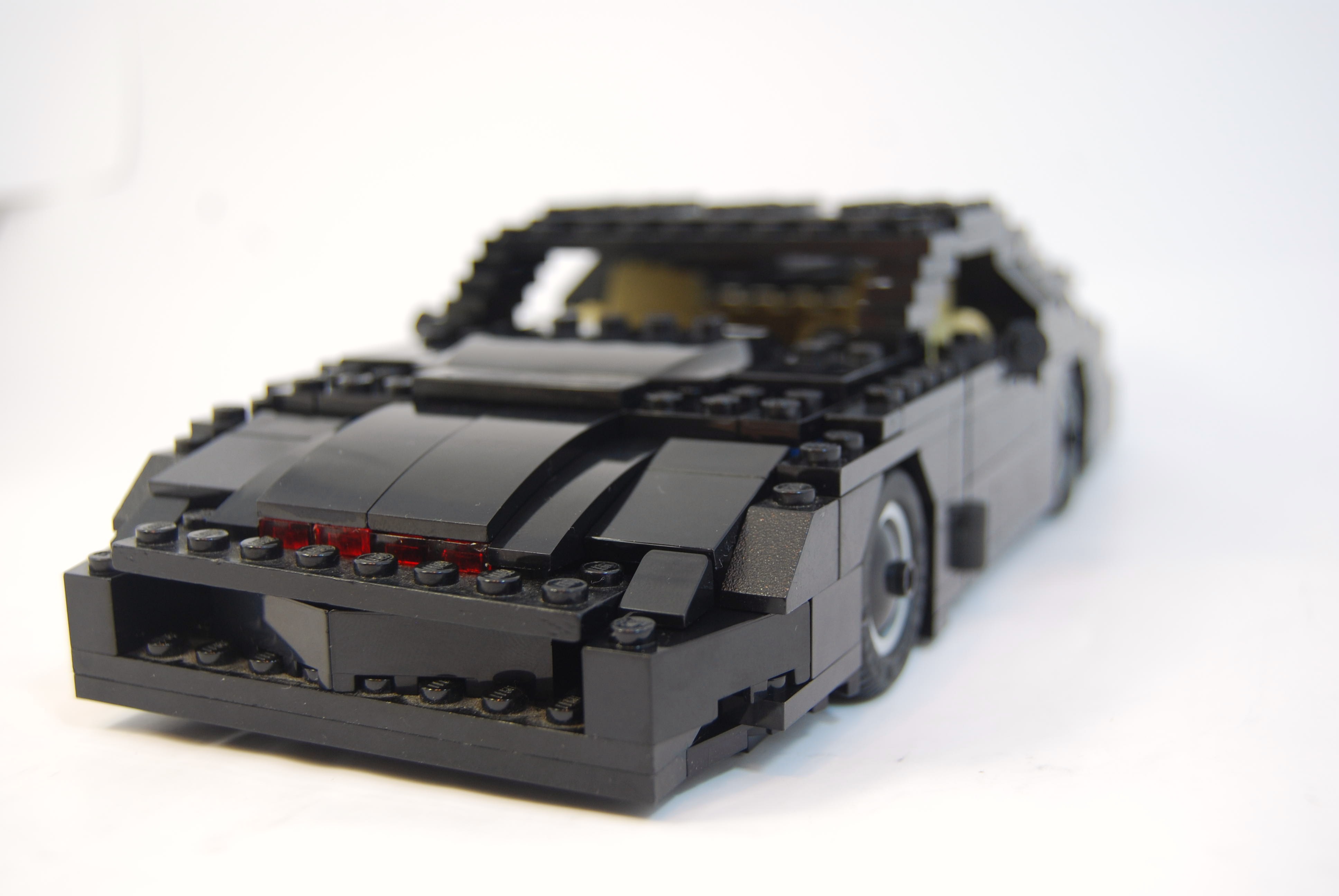 1982_pontiac_firebird_kitt.jpg