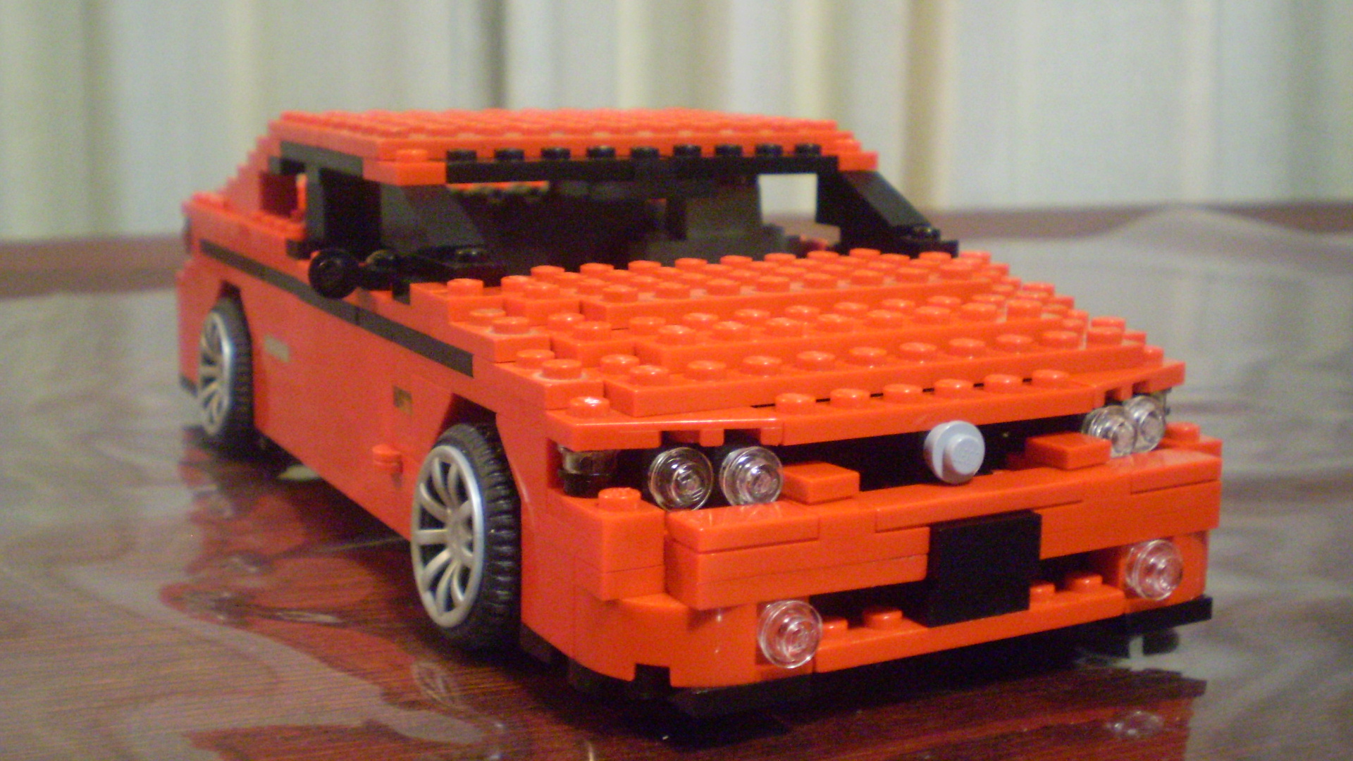 2001_holden_monaro.jpg