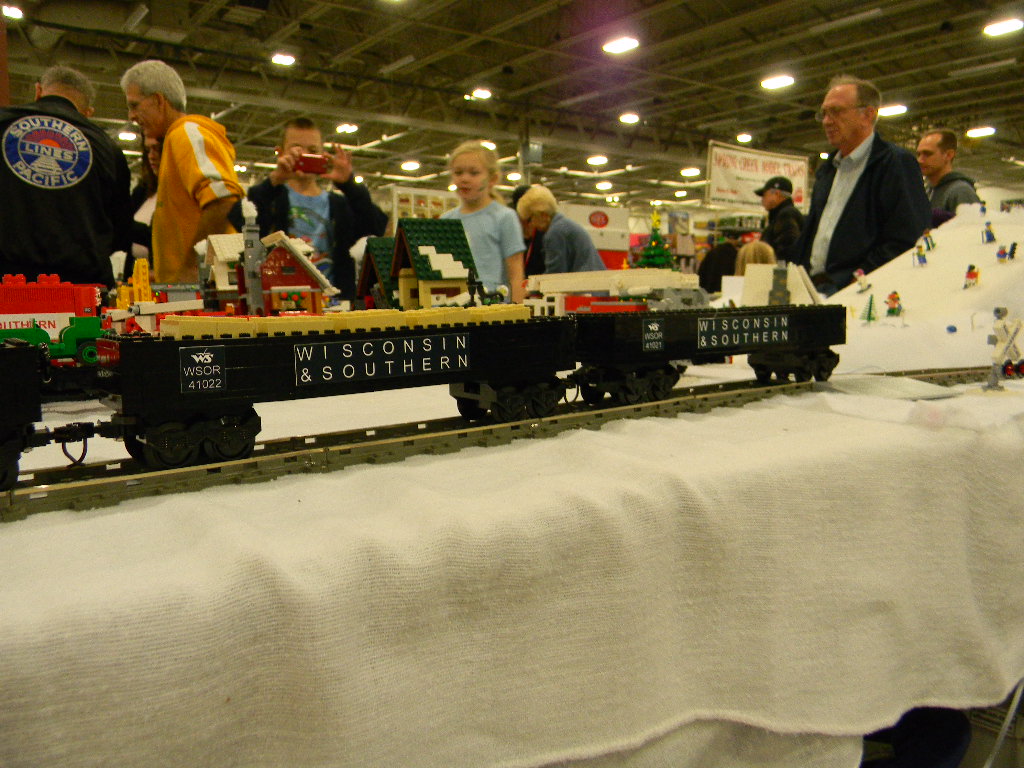 wsor_gondola_train.jpg