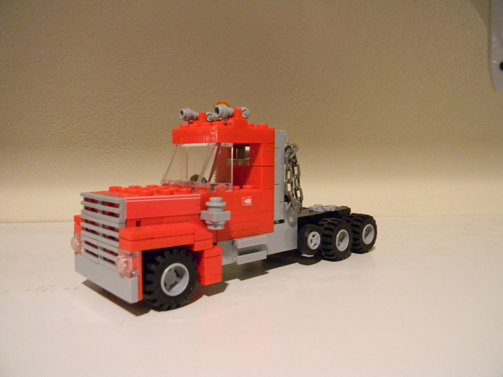 wsor_semi_tractor_front.jpg