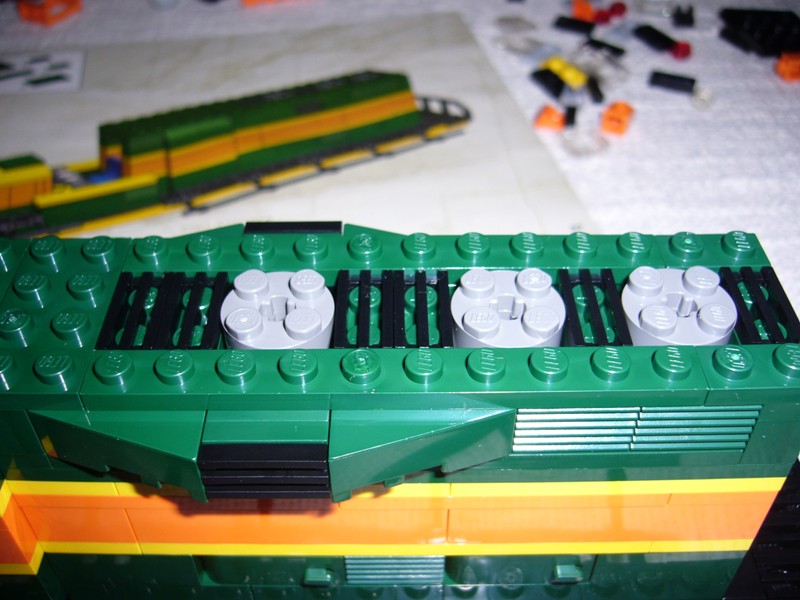lego_10133_bnsf_gp-38_pic15.jpg