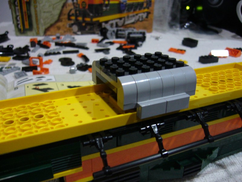 lego_10133_bnsf_gp-38_pic17.jpg