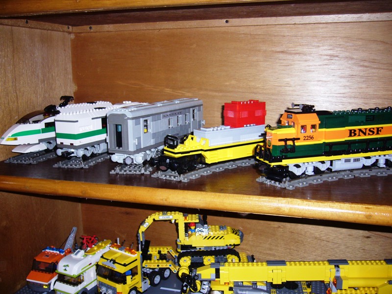 lego_10133_bnsf_gp-38_pic31.jpg