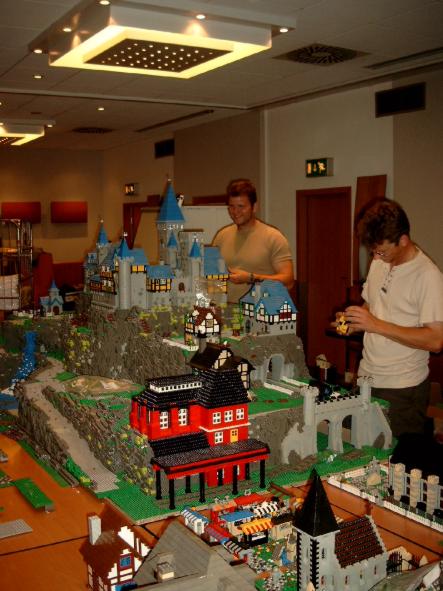 001j-aufbau-juergen-u-ingo-berlin-2003.jpg