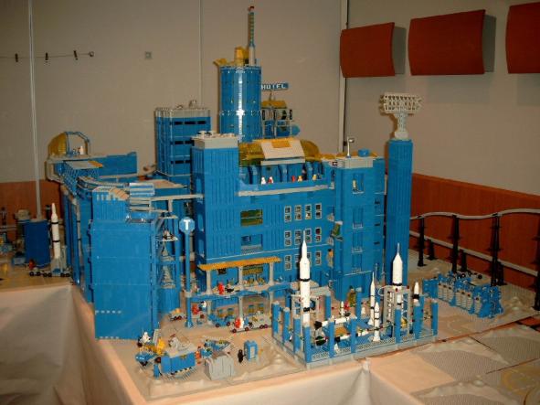 092-space-city-herminator-berlin-2003.jpg