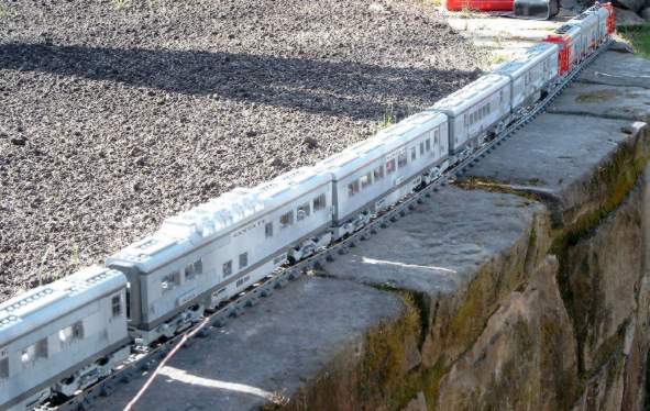 santa-fe-compl.-train_02a.jpg