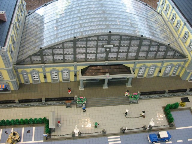 rainer_bahnhofshalle_002.jpg