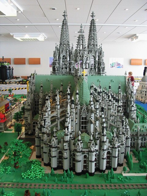 koelner_dom_rueckseite_001.jpg