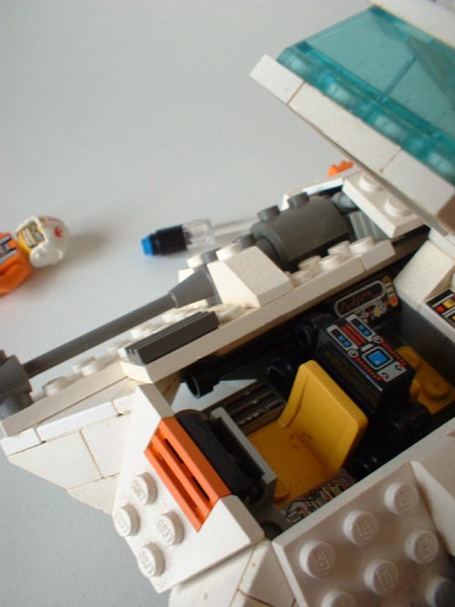 snowspeeder-cockpit.jpg
