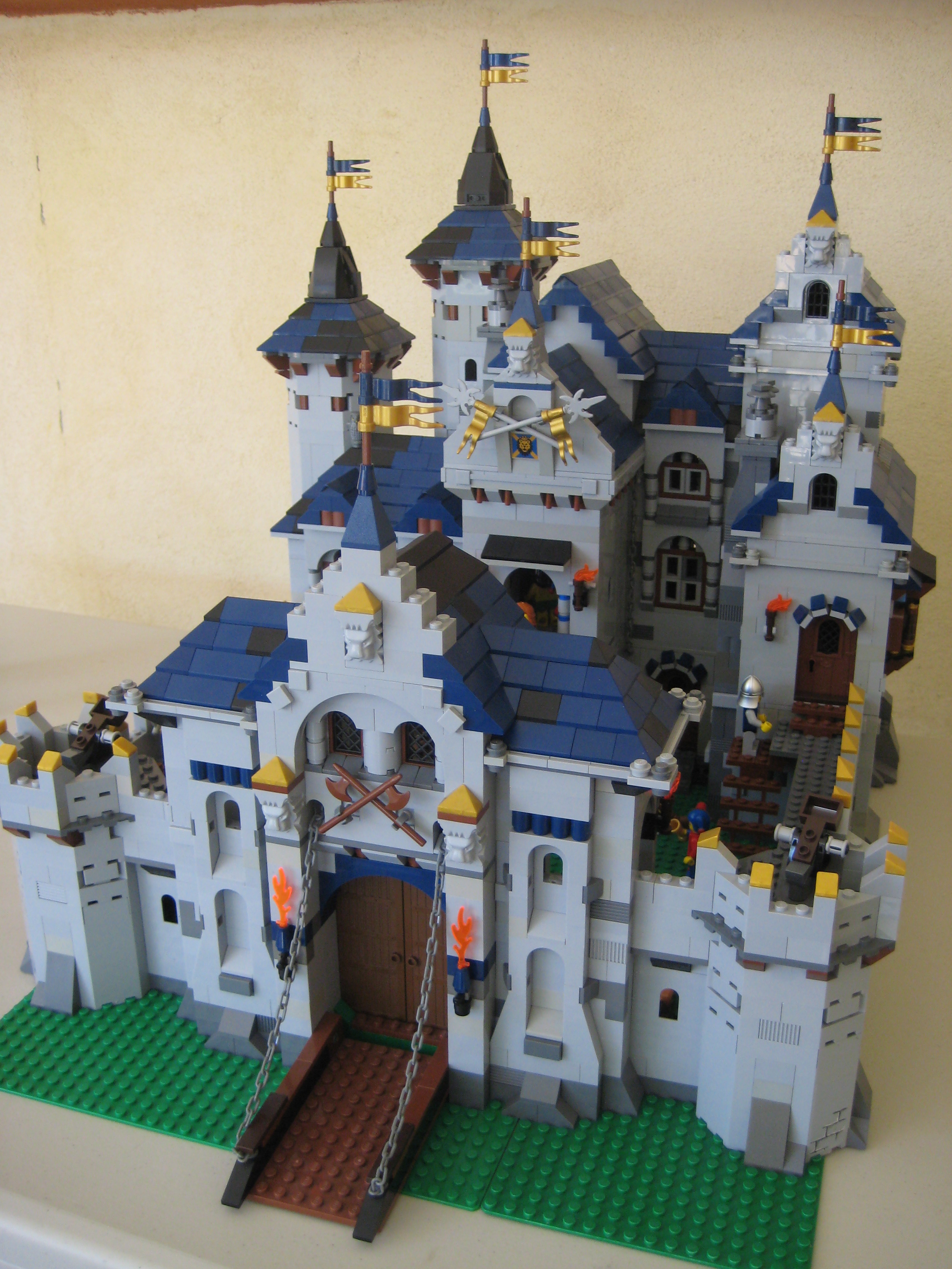castle001.jpg