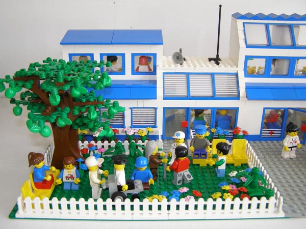 legofrik_2416_03.jpg