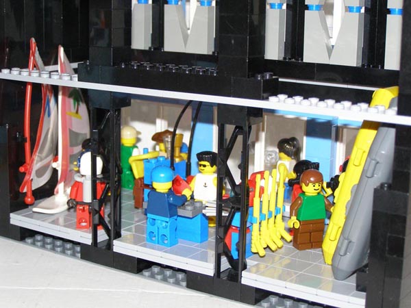 legofrik_town_shop_05.jpg