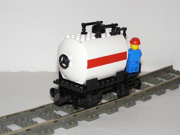 legofrik_3301_02.jpg