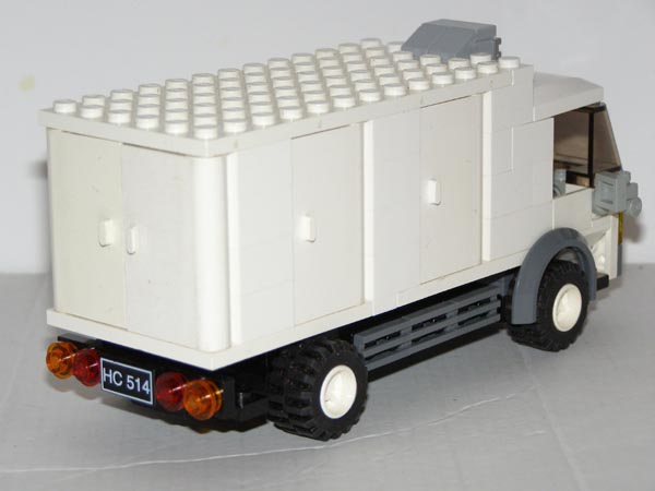 legofrik_3652_02.jpg