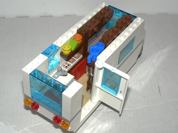 caravan_03.jpg